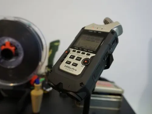 Zoom H4n pro microphone stand mount