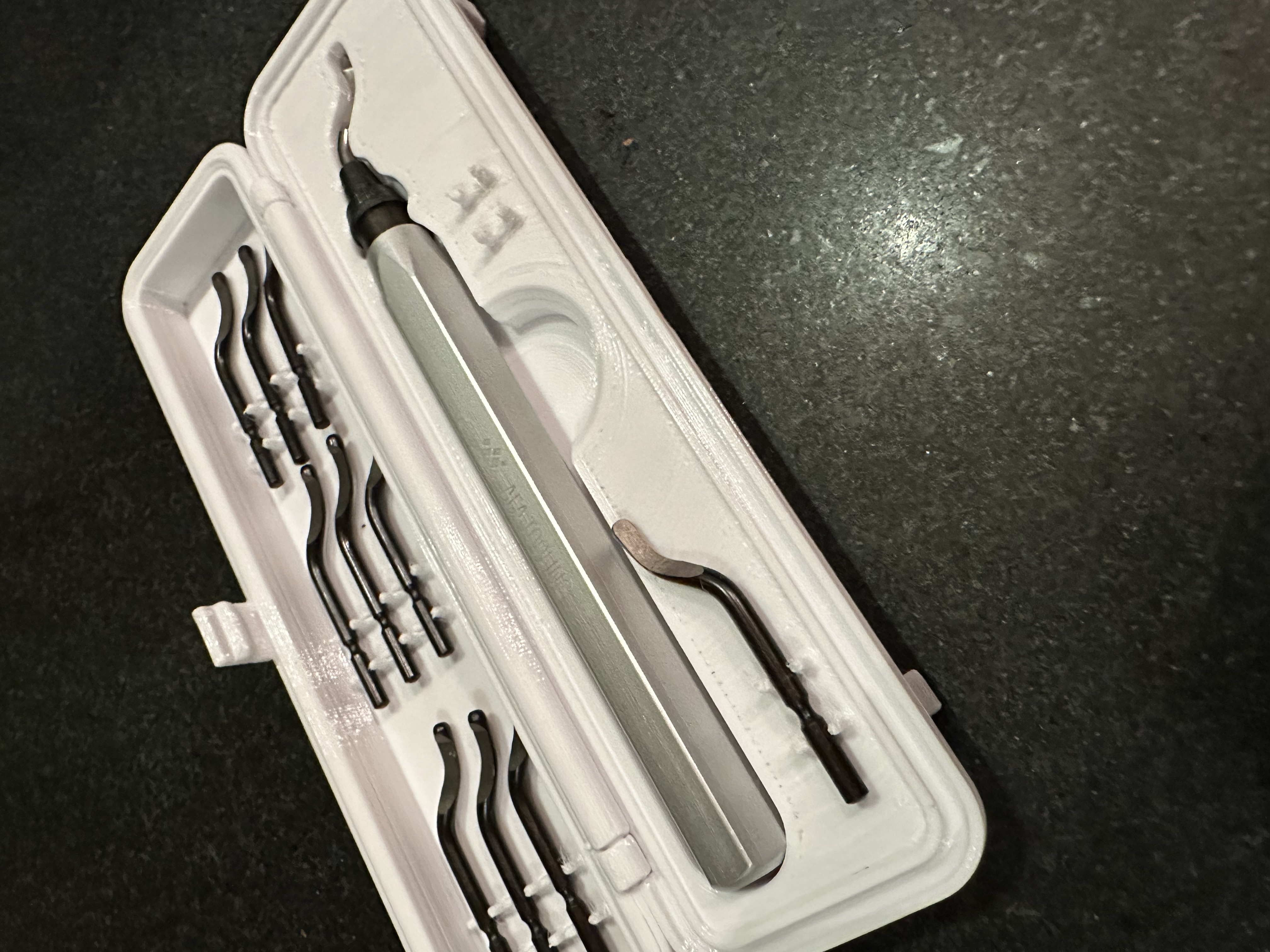 Miniatura 2 do modelo 3D Deburring tool case (AFA Tooling)