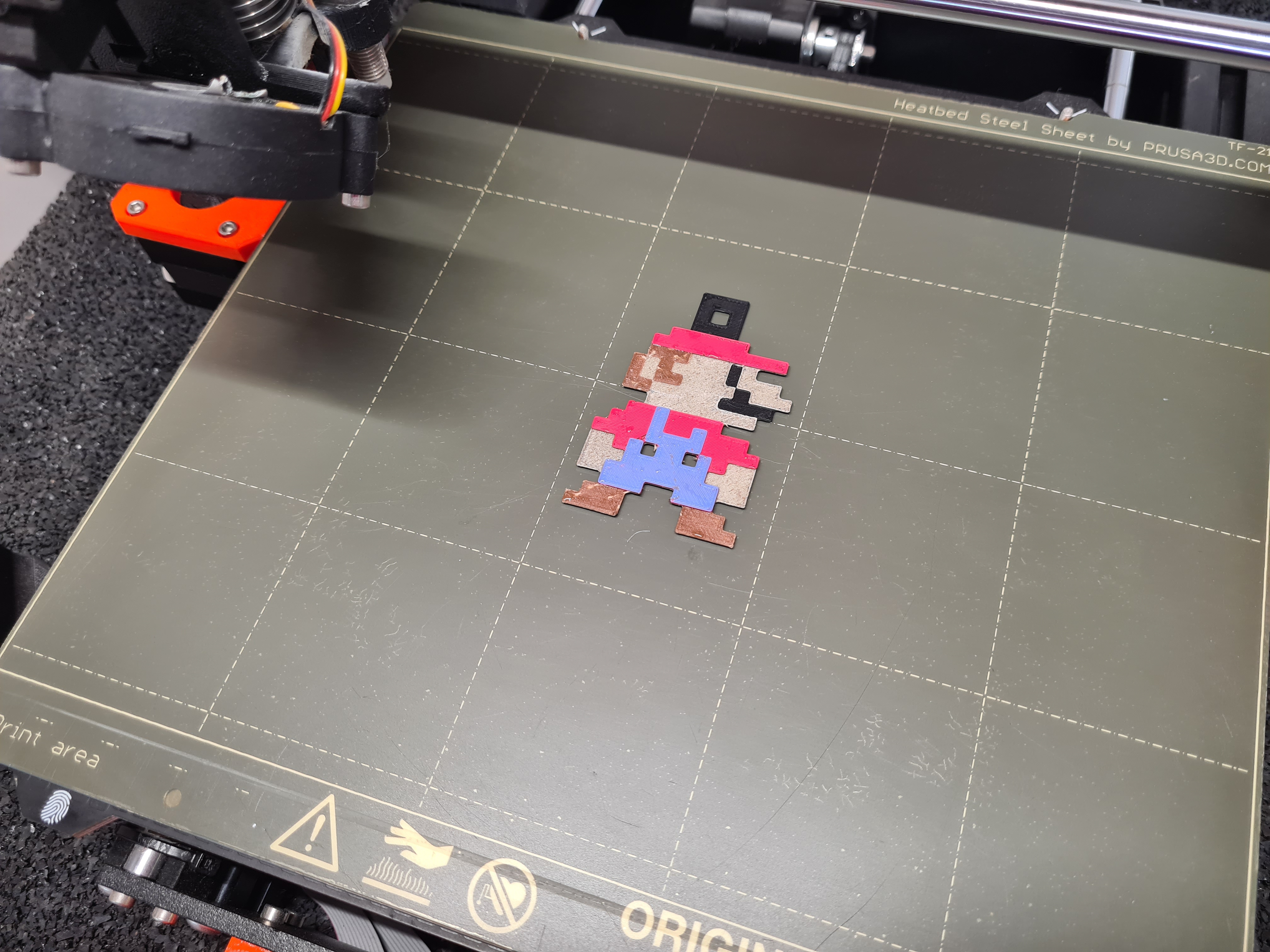 Miniatura 3 do modelo 3D Super Mario 8bit Keychain