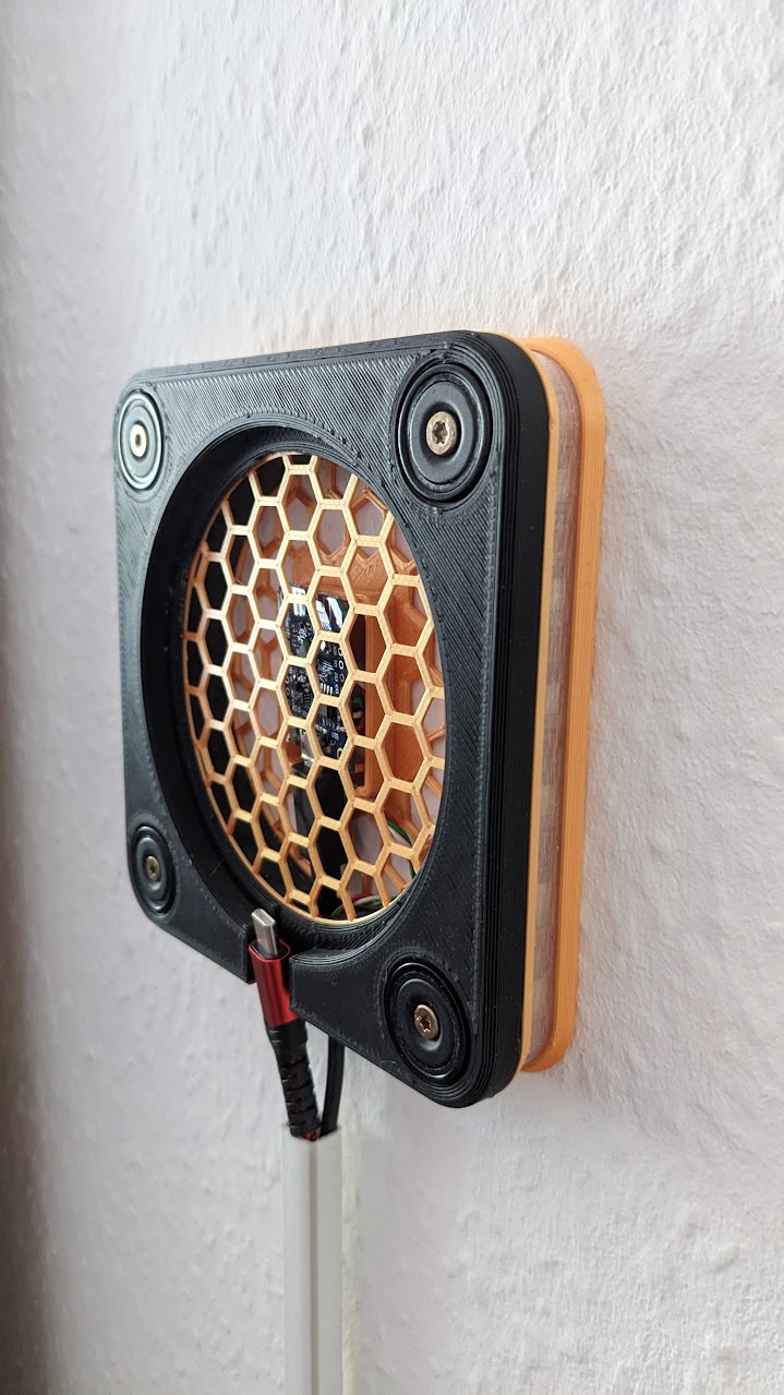 Magnetic Tablet Wallholder