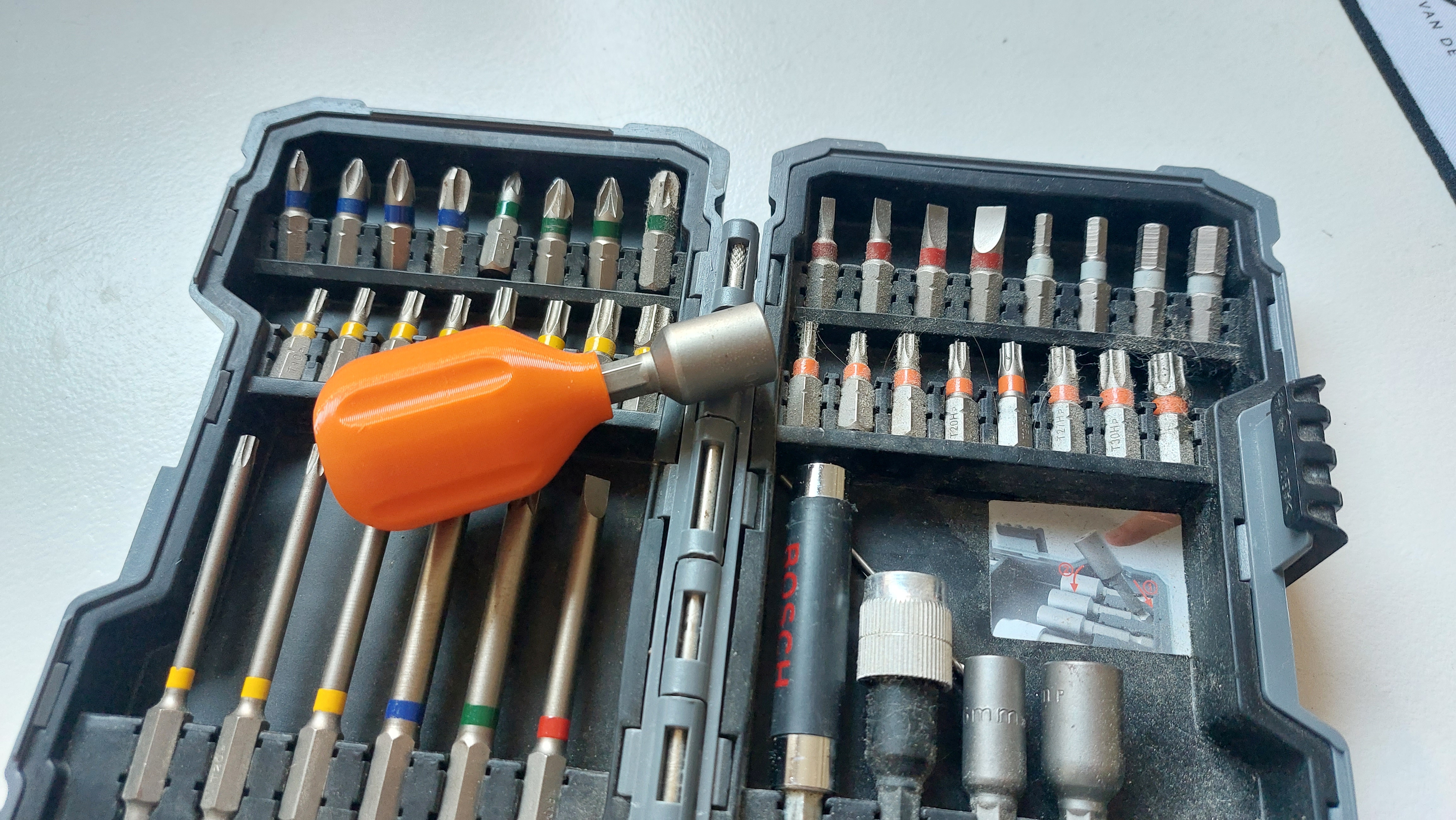 Short length bit holder [updated]