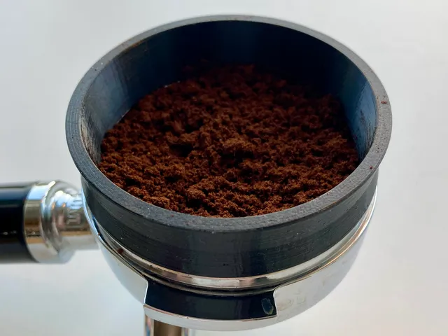 Magnetic Portafilter Funnel