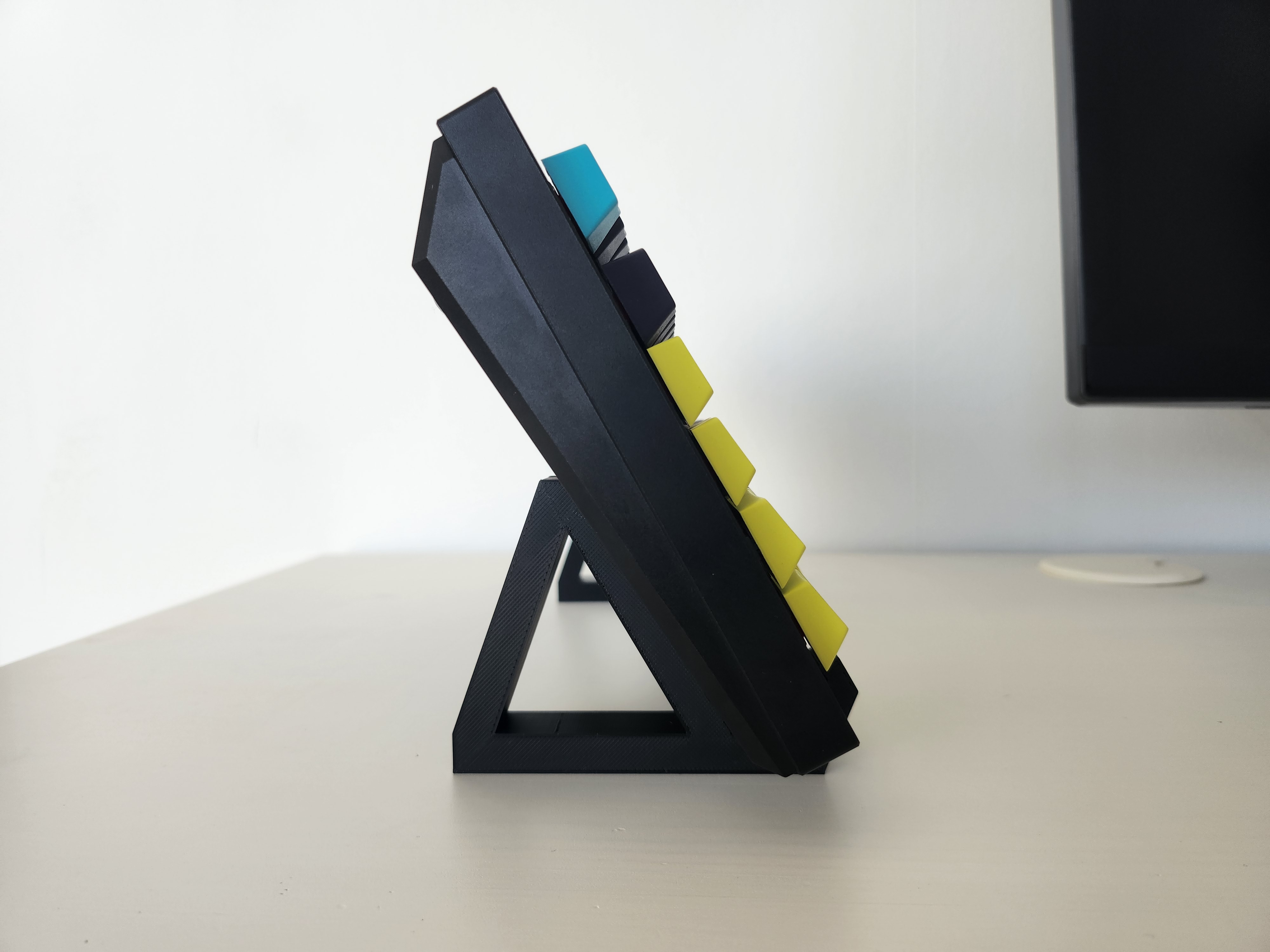 Mechanical Keyboard Display Stand by joelcoster Download free STL