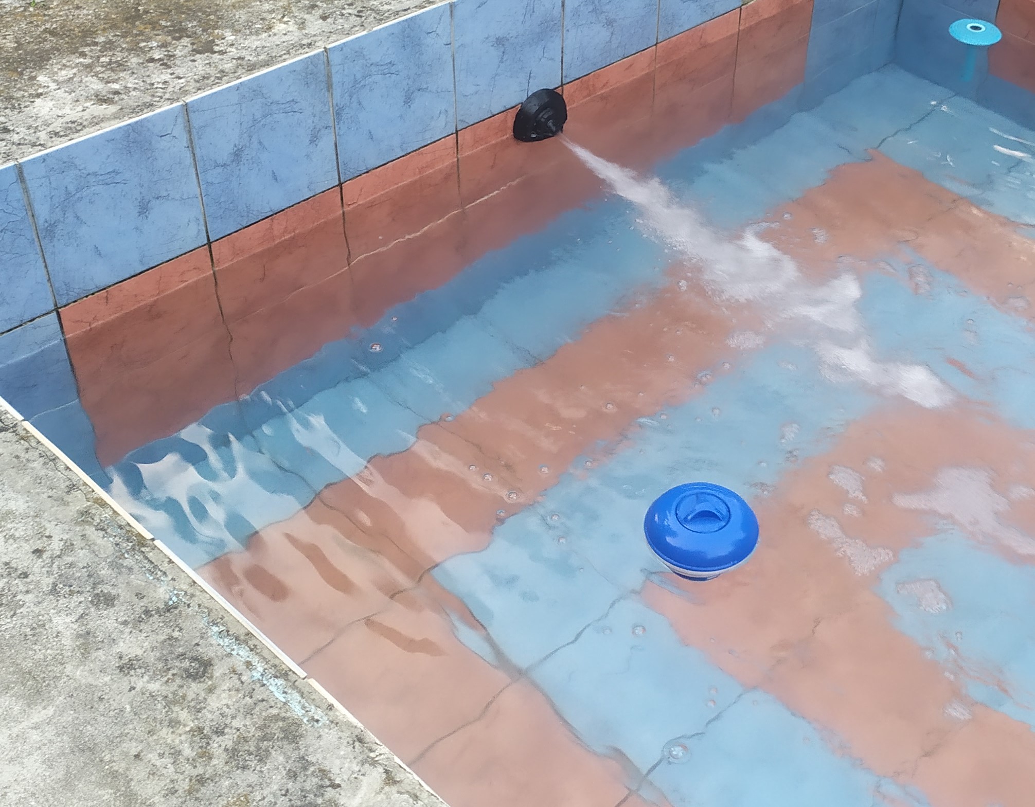 Pool jet