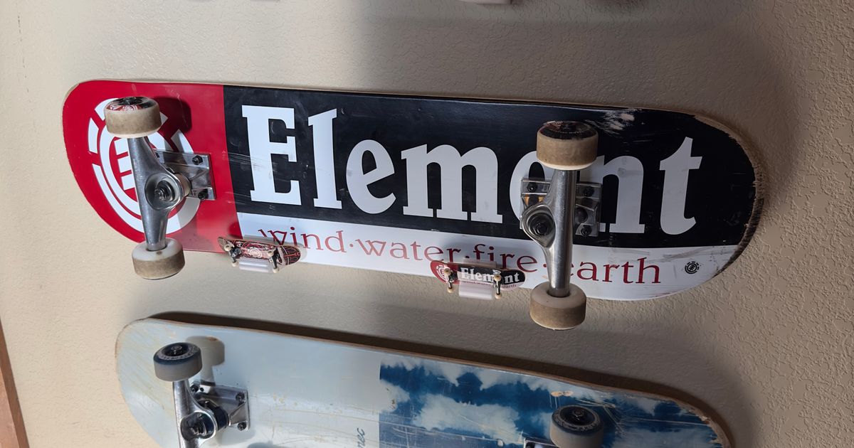 Skateboard Hanger + Tech Deck by Detour Download free STL model