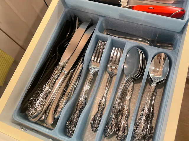Customizable Kitchen Drawer Organizer