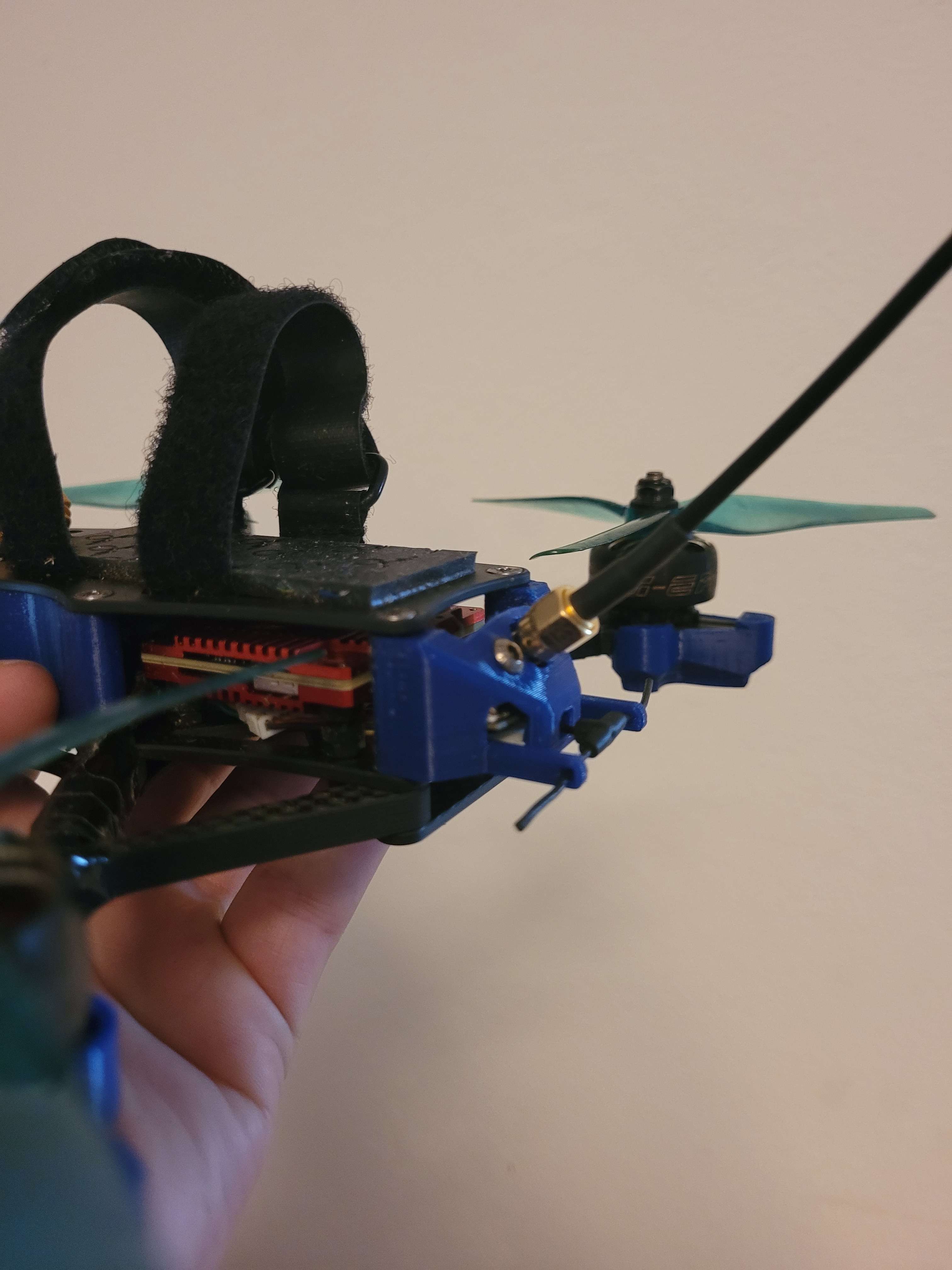 AOS 5 V2 Pigtail + T-Antenna Mount