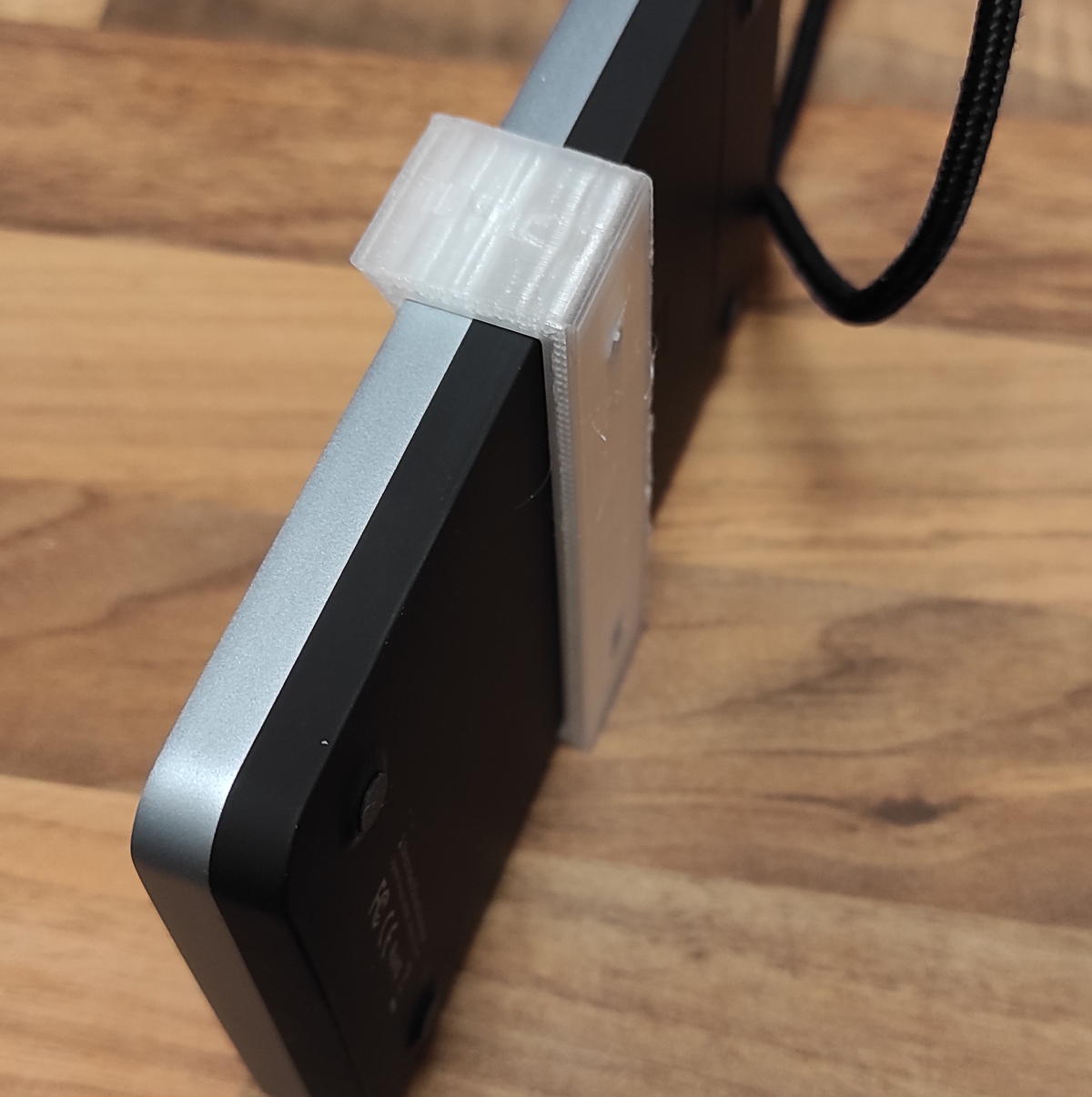 Simple Mount For HDD SSD Case By OSXtraveller Download Free STL Model simple-mount-for-hdd-ssd-case-by-osxtraveller-download-free-stl-model