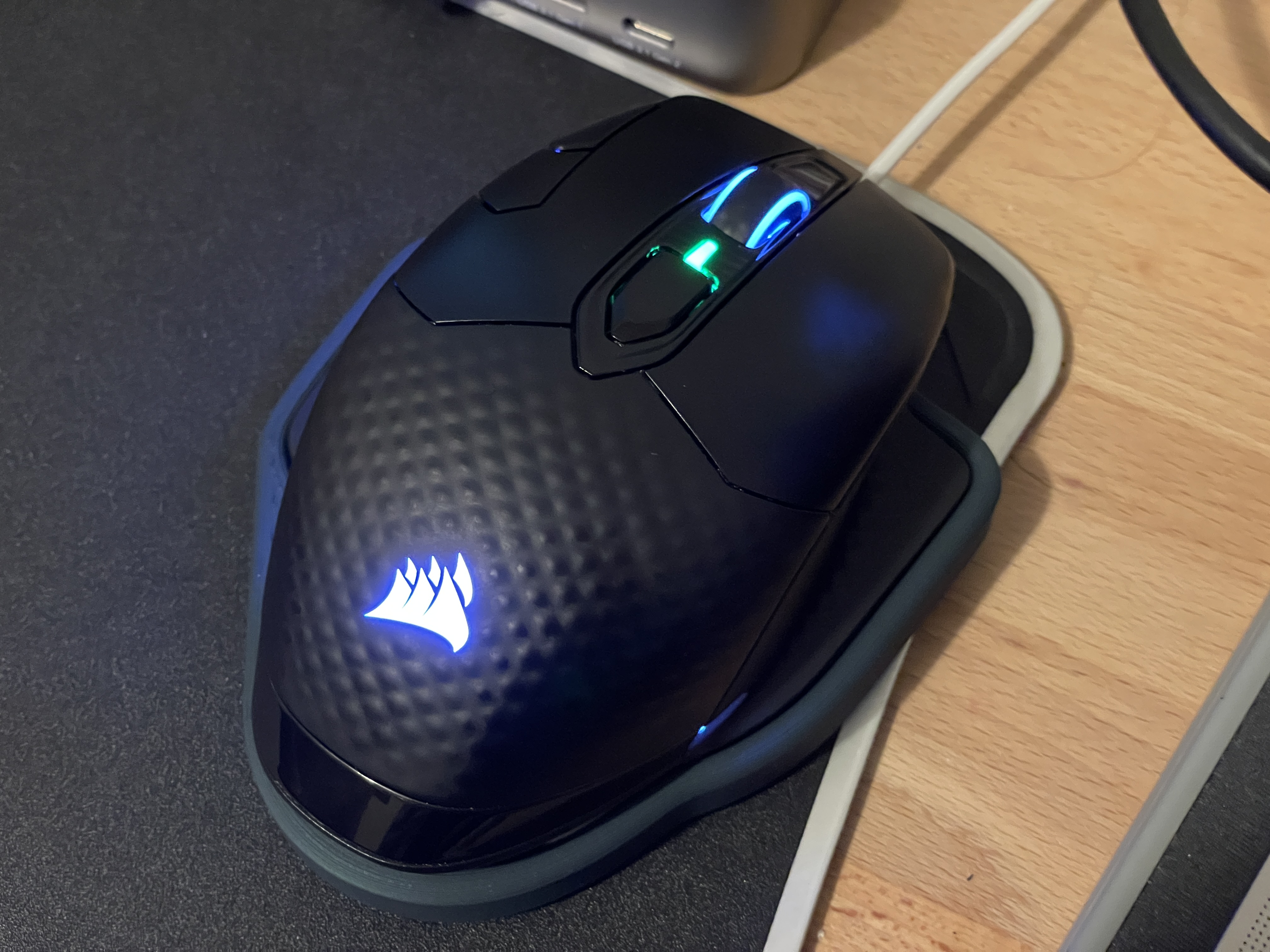 A Qi charger dock for the Dark Core RGB SE mouse