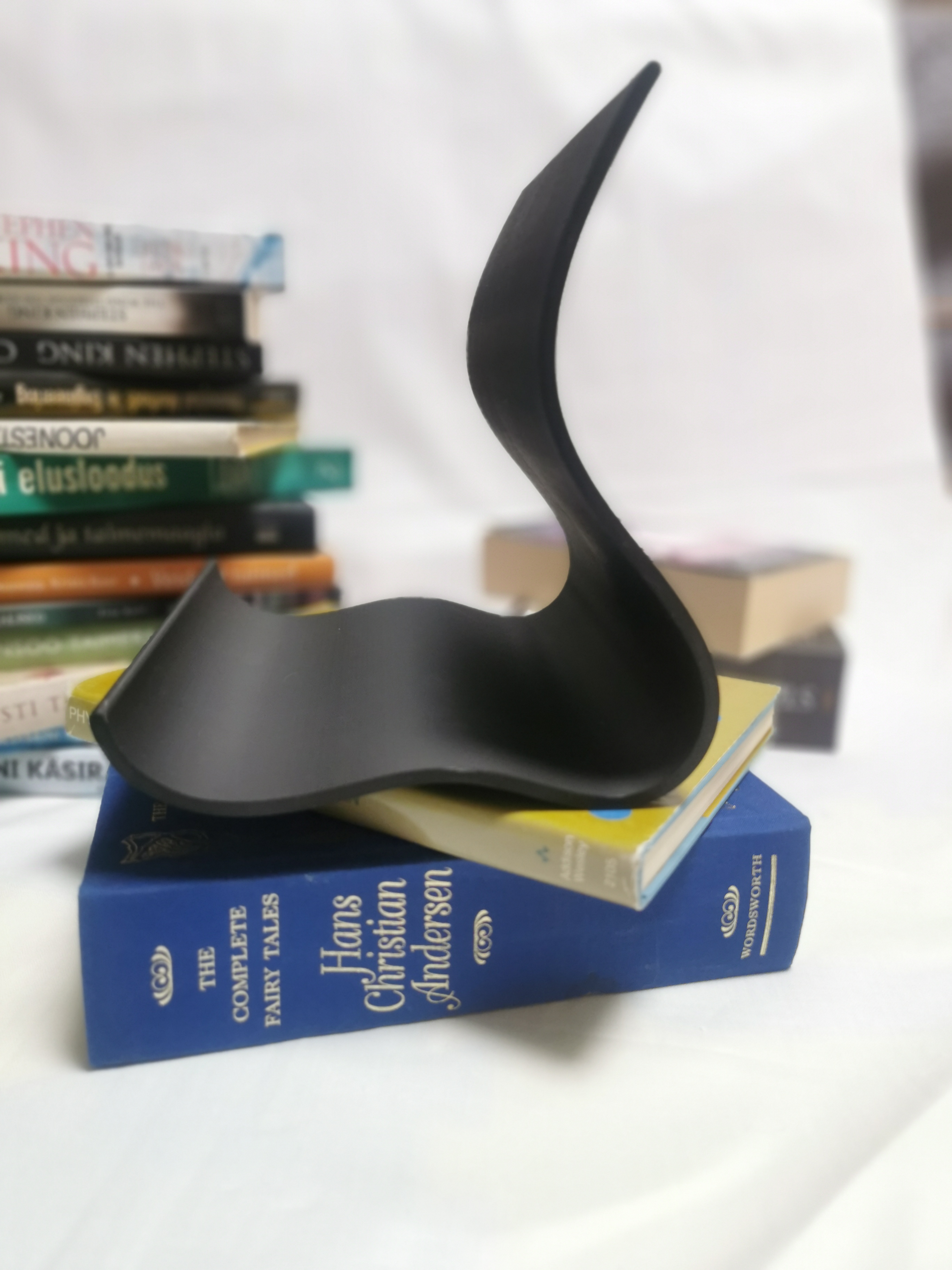 Miniatura 3 do modelo 3D Book Stand "Wave"