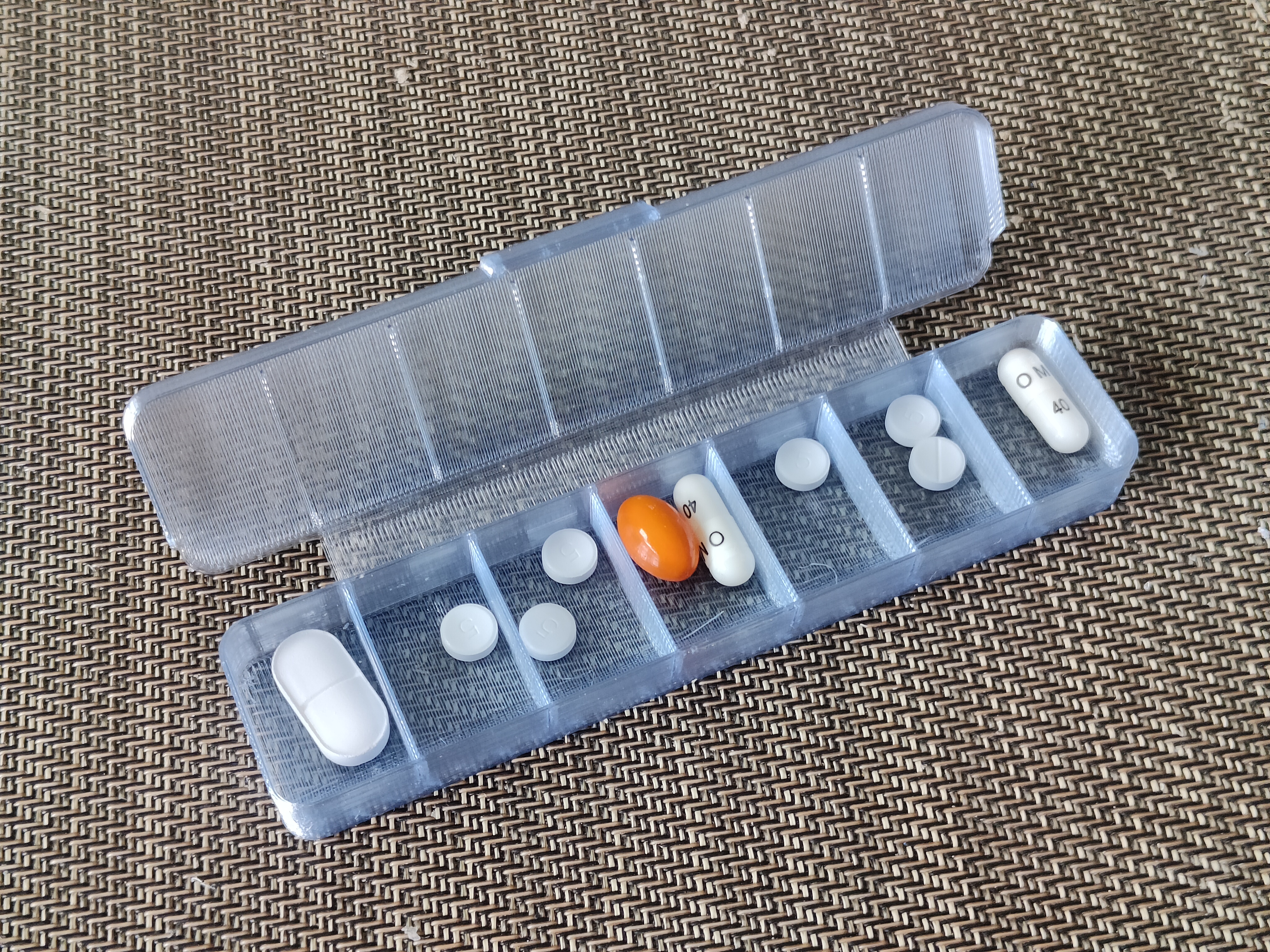 Small Pill Box 3D model thumbnail