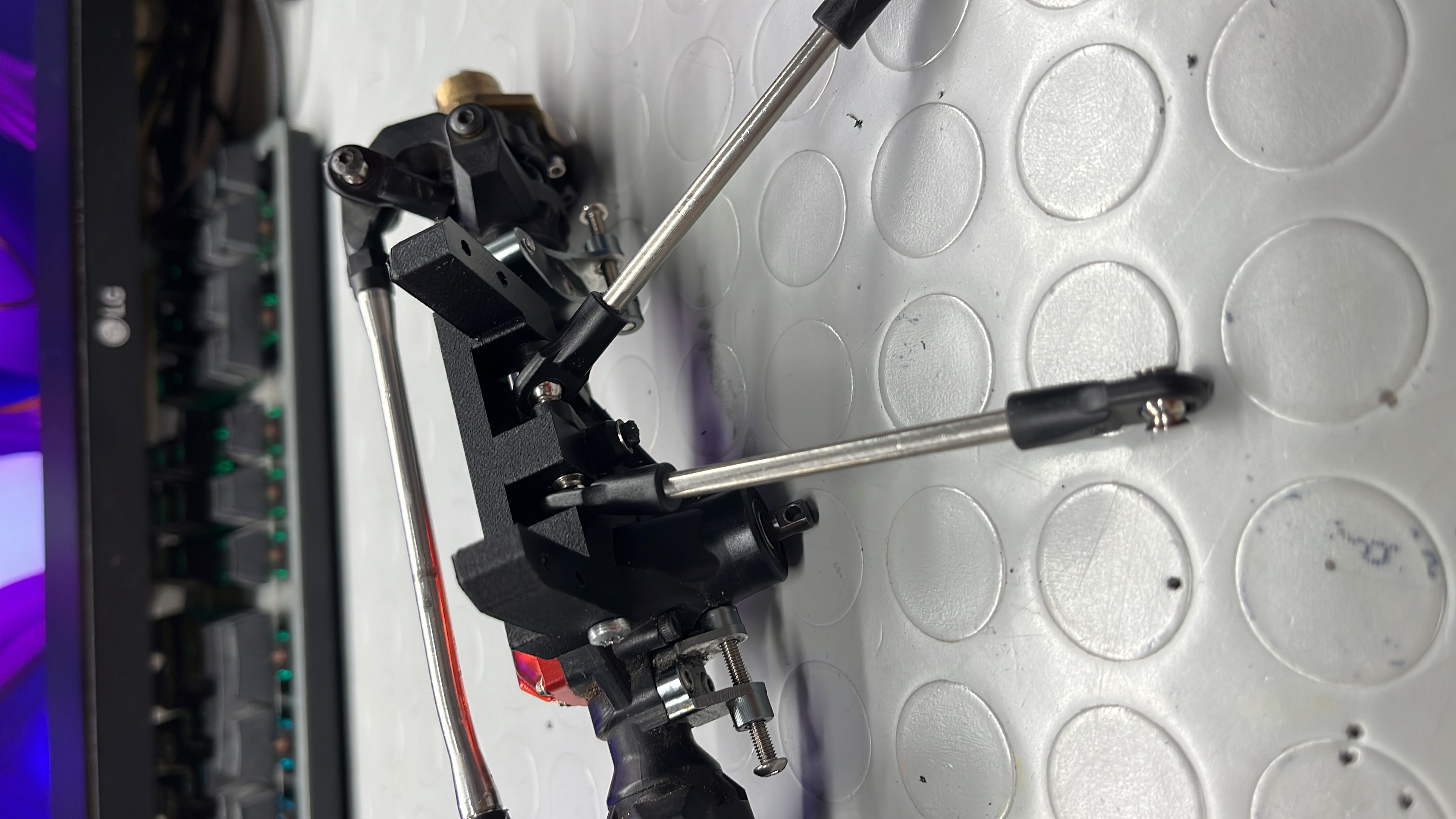 servo support trx 4 by Francesco Romano Download free STL model