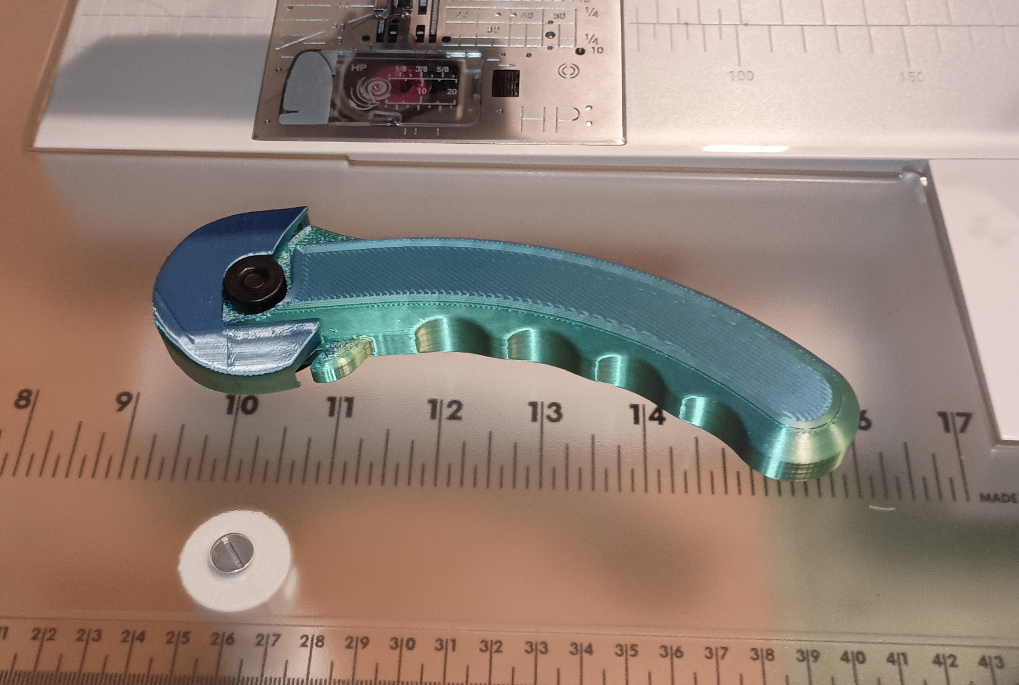 45mm Rotary Cutter Handle with Magnetic Blade Cover