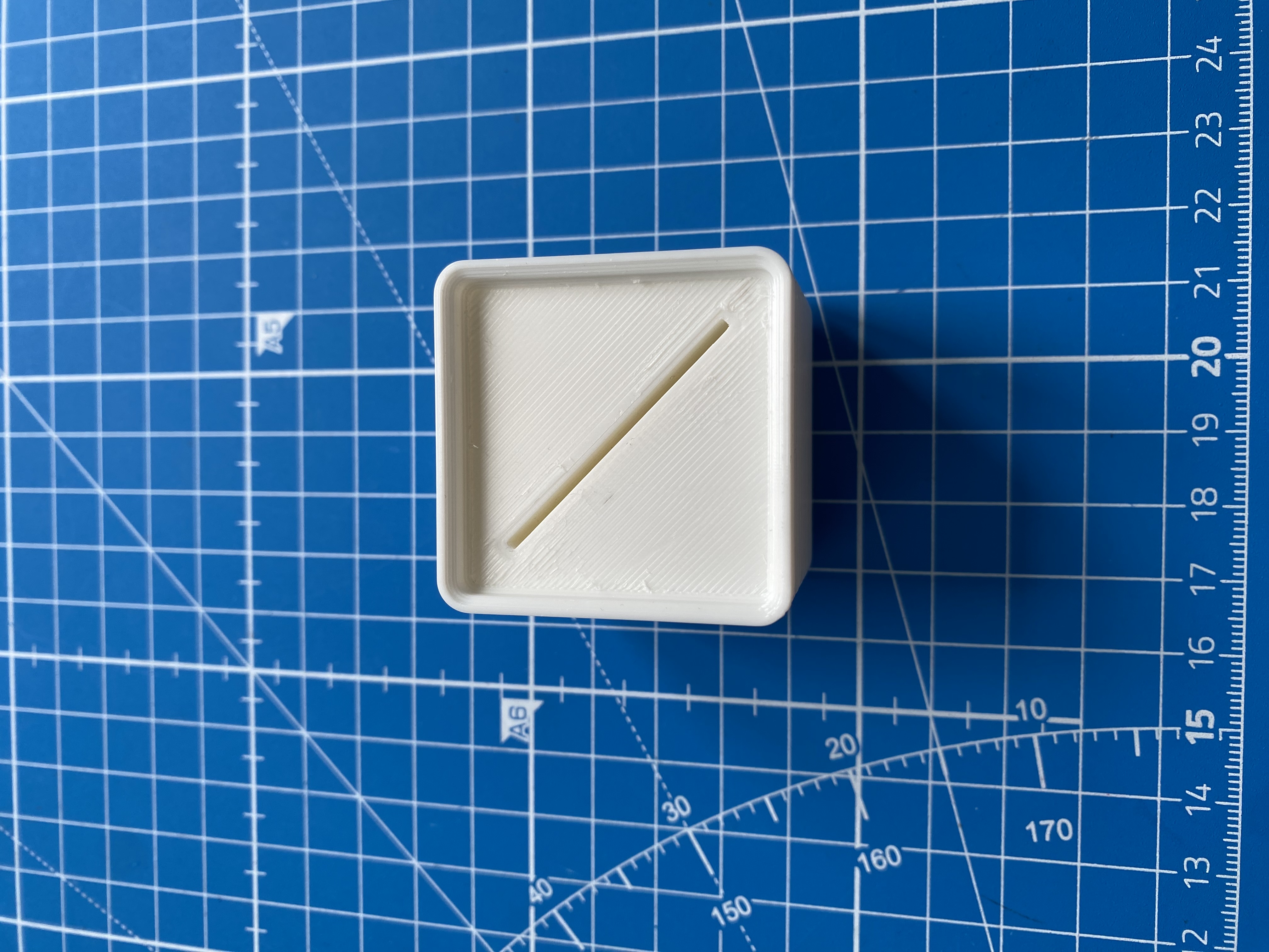 Miniatura 4 do modelo 3D Gridfinity scraper holder