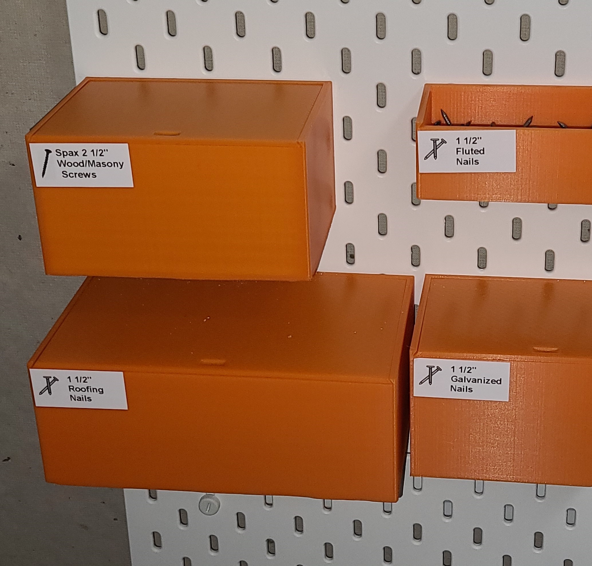 Skadis Bins