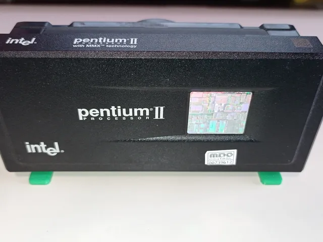 Intel Pentium 2 display stand