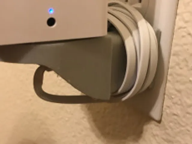 Wyze Cam Pan Plug Mount