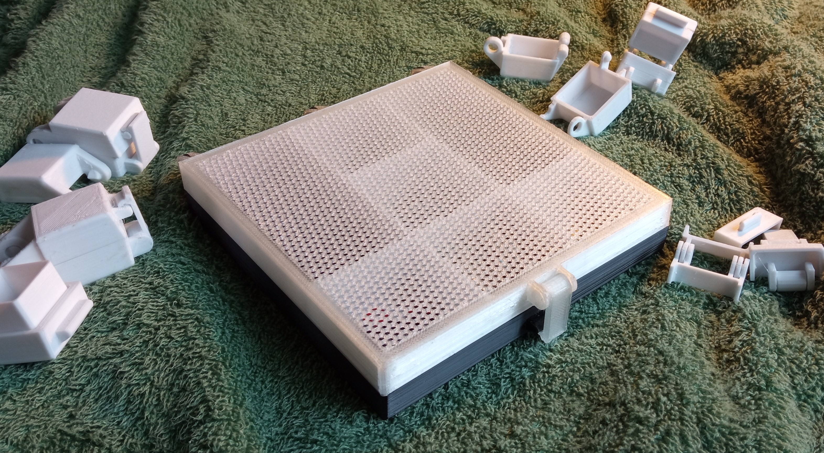 Customizable modular storage case by Equbuxu Download free STL model