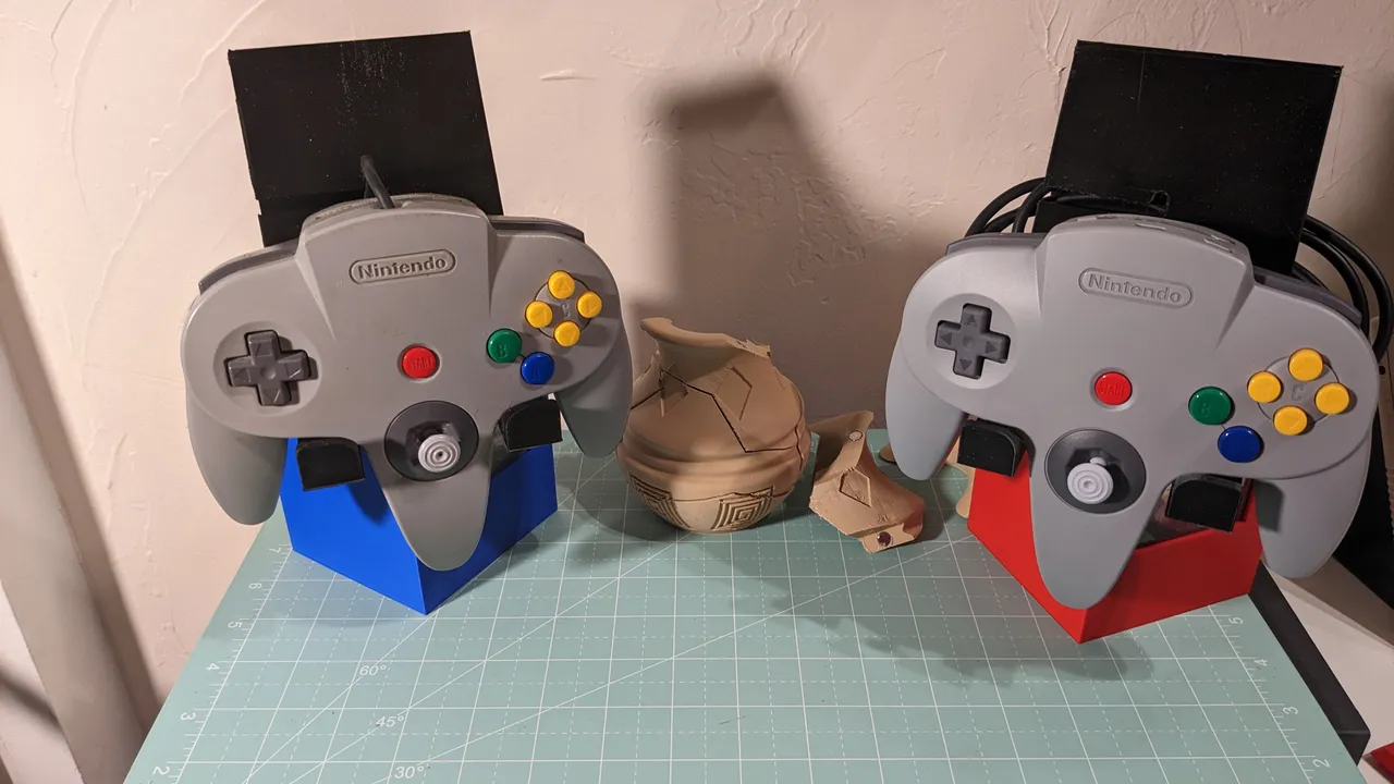 N64 (plus N64-Boomerang) Controller Display Shelf by masterHman