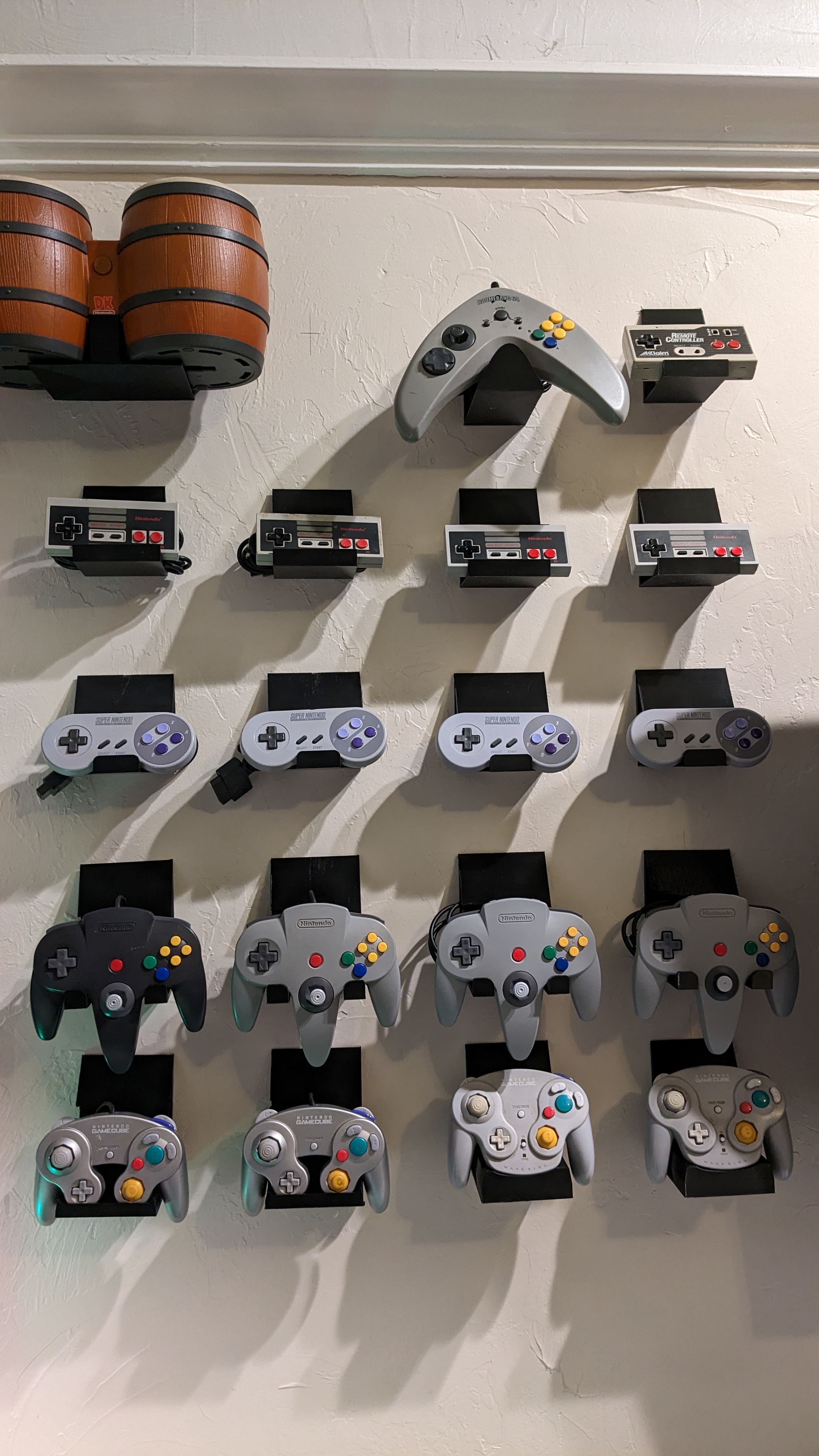 N64 (plus N64-Boomerang) Controller Display Shelf by masterHman ...