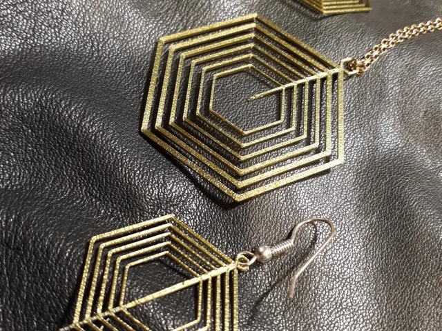 Hexa earring & necklace set