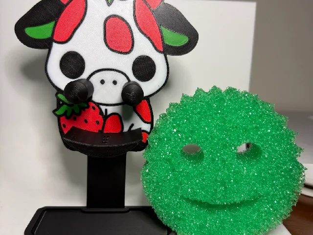 Strawberry Cow Scrub Daddy Holder