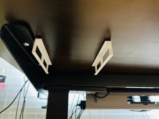 Simple underdesk keyboard holder