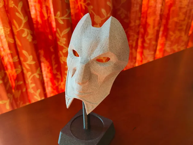 Jhin's Mask Desk Stand
