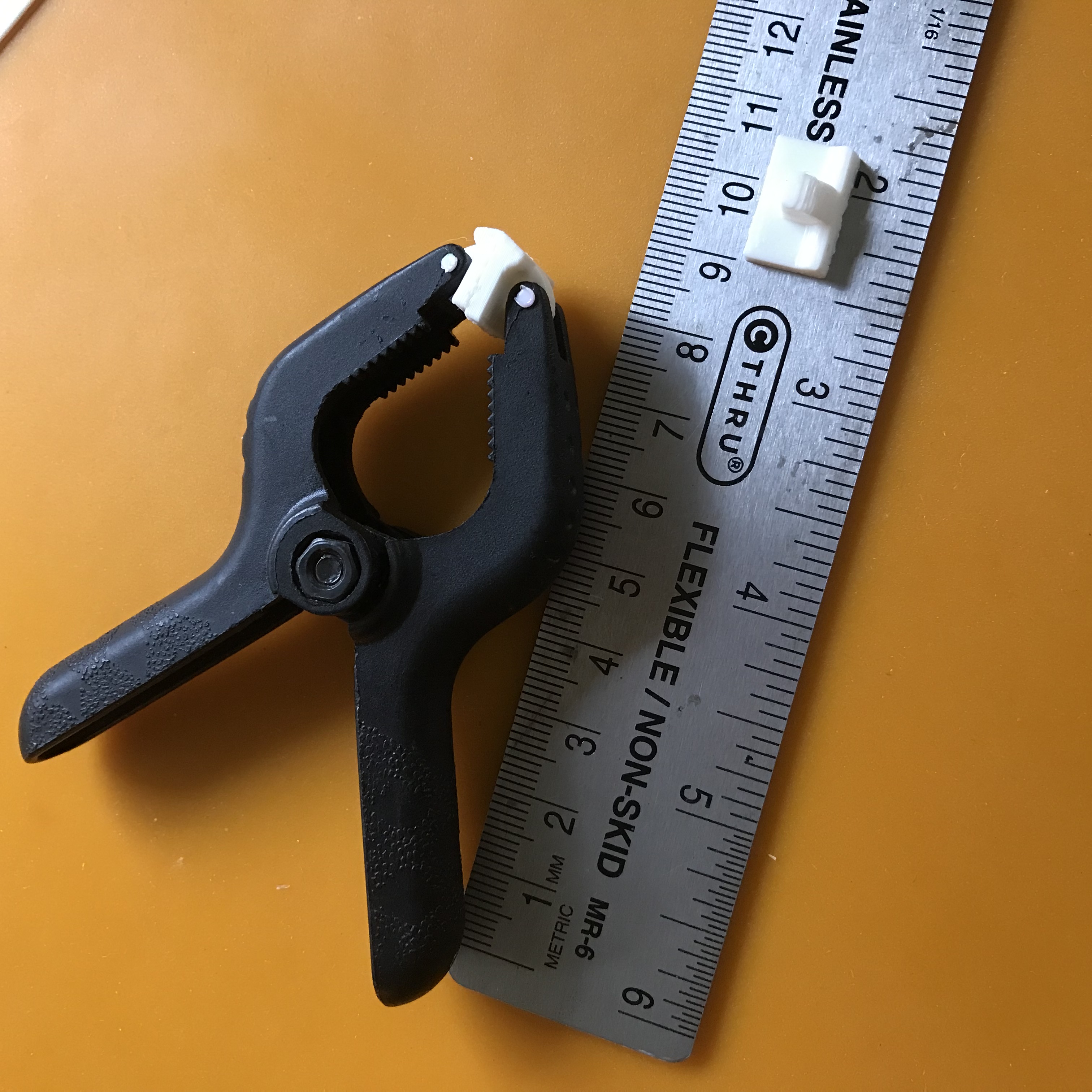 Spring clamp jaw to fit mini clamps by Lacemaker Download free STL