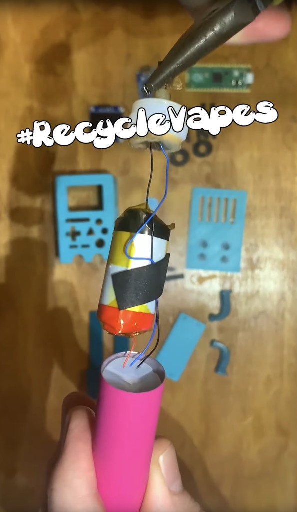 uMO - Vape Powered Robot by kyleschieffer | Download free STL model ...