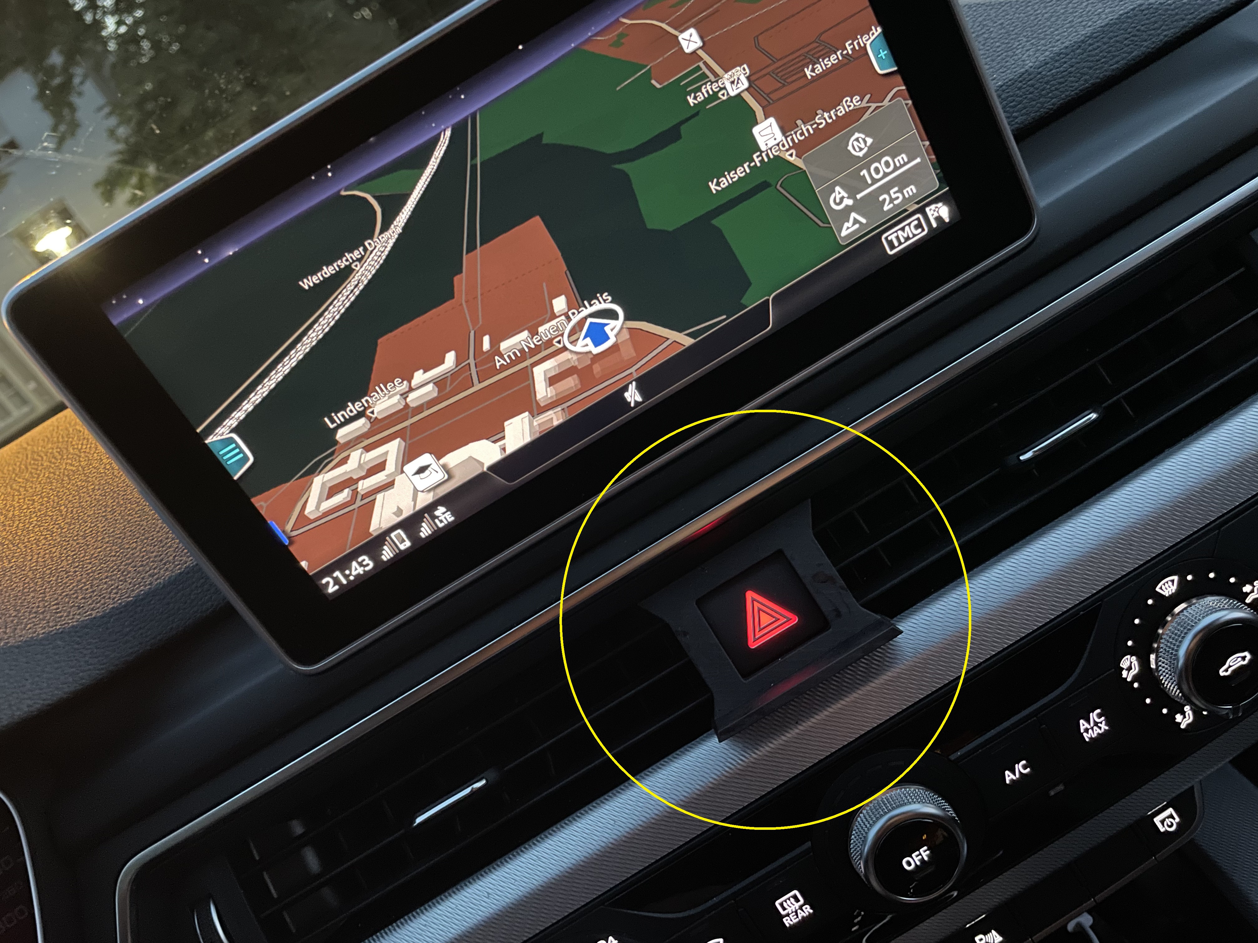 Miniatura 2 do modelo 3D tablet support for audi a4 b9