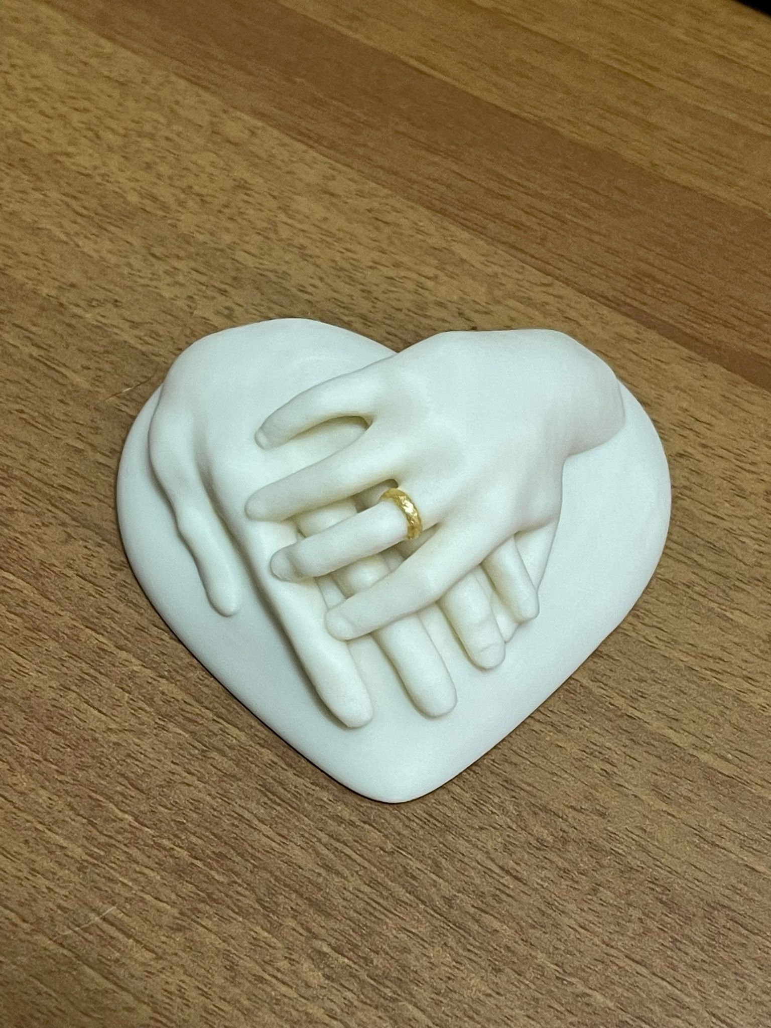 Crossed hands by mike download free stl model printables