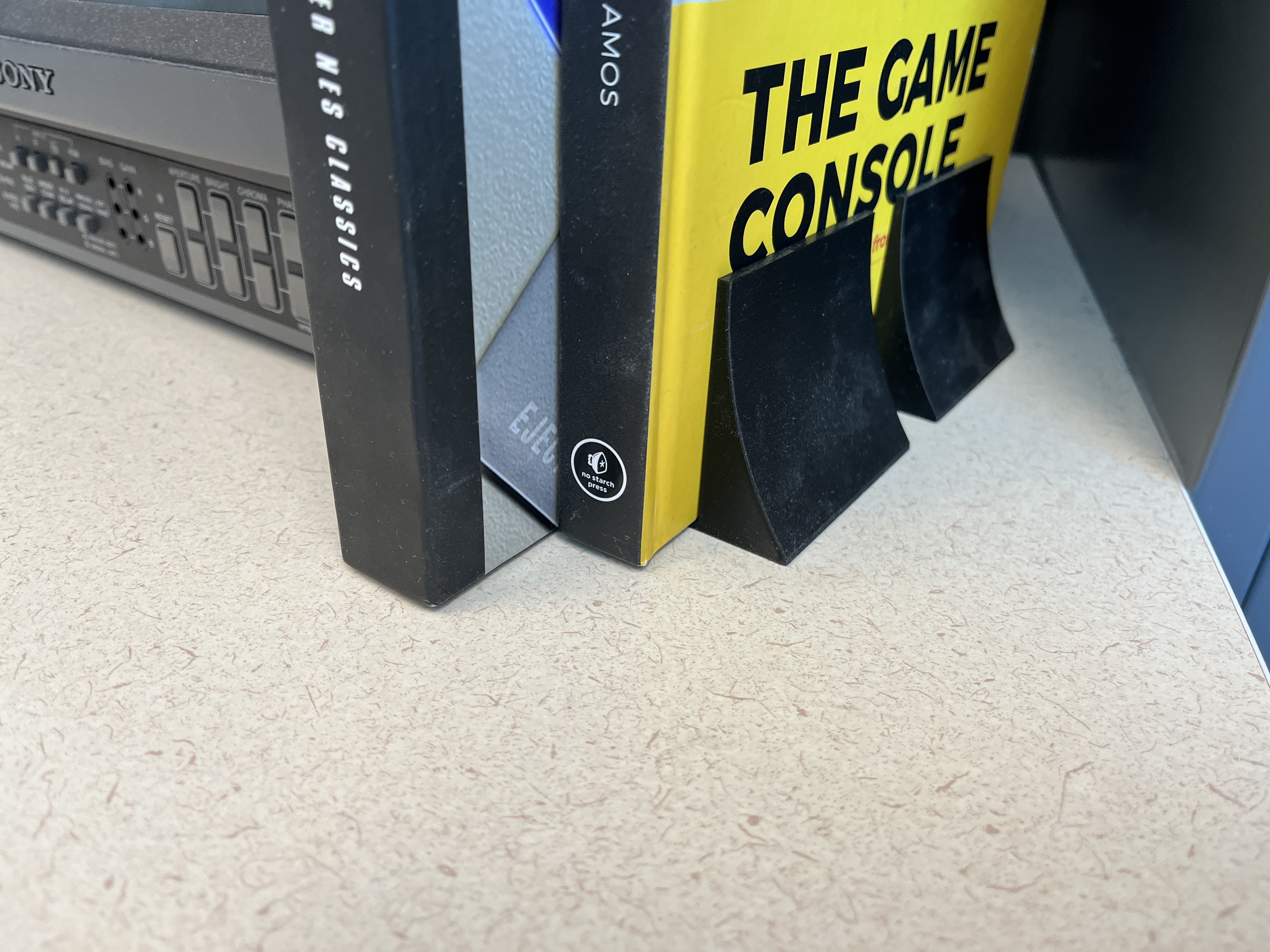 Basic Bookends