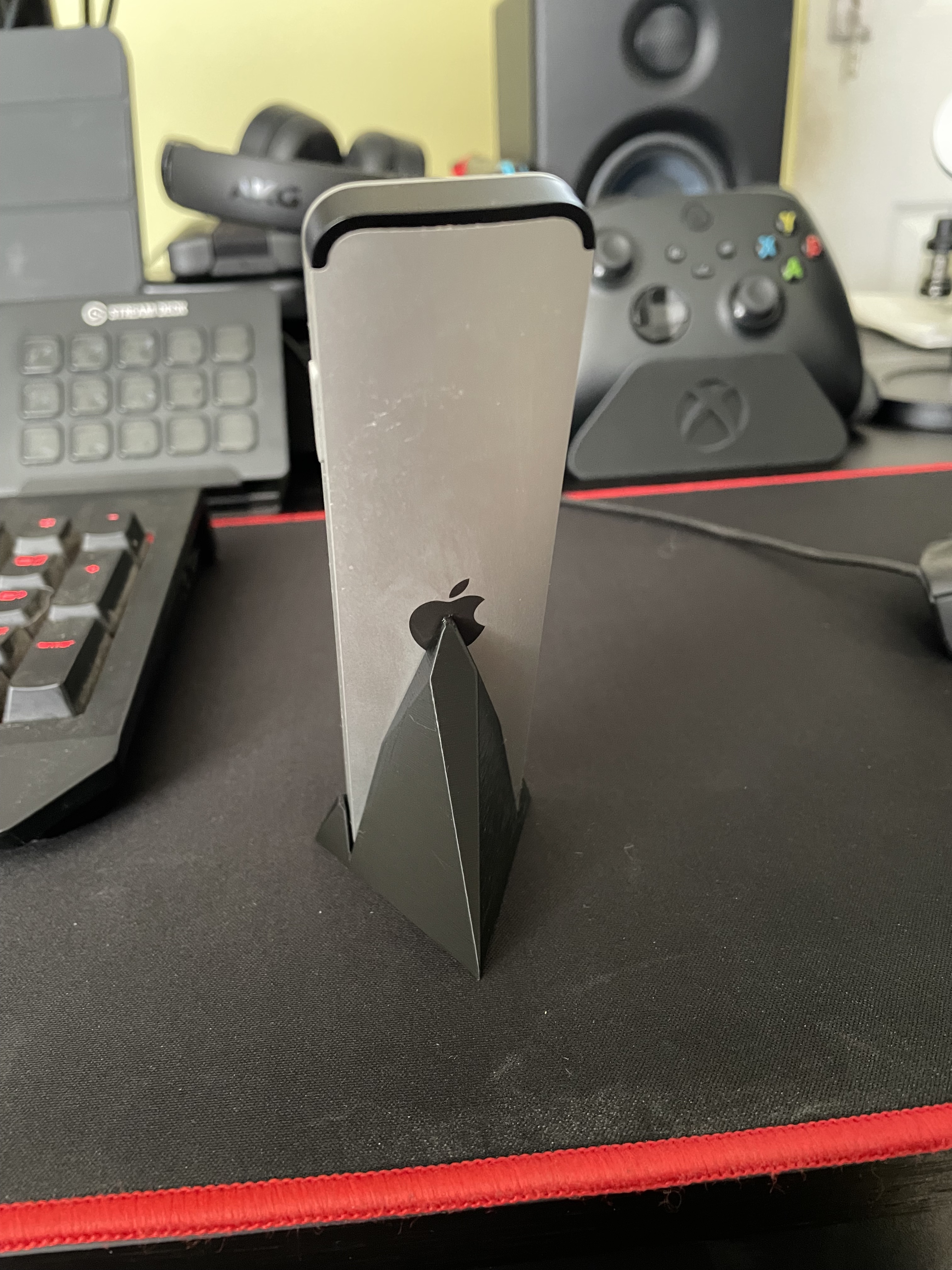 Miniatura 2 do modelo 3D Apple TV Remote Stand
