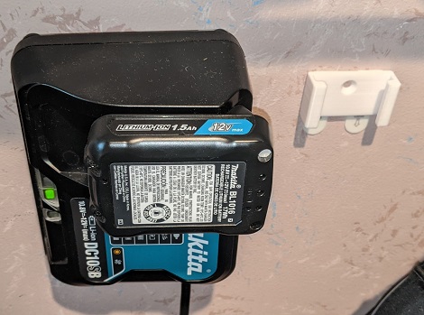 Makita CXT 12V Charger Wallmount DC10SB Damage Free Mount — miniatura 3