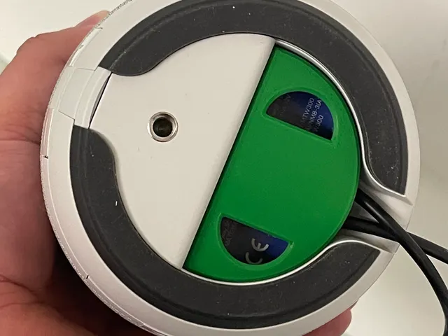 Meeting Owl 3 Cord Minder