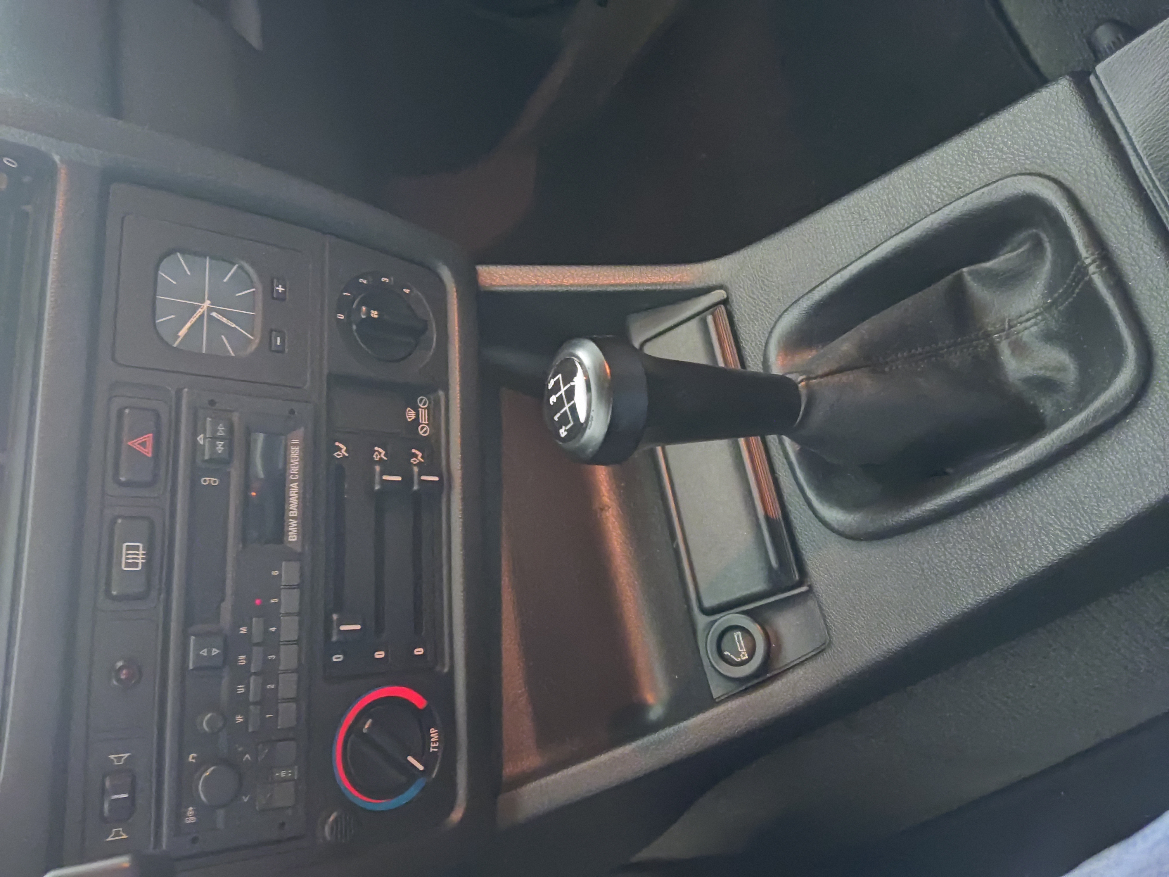 BMW E30 shifter/gear knob