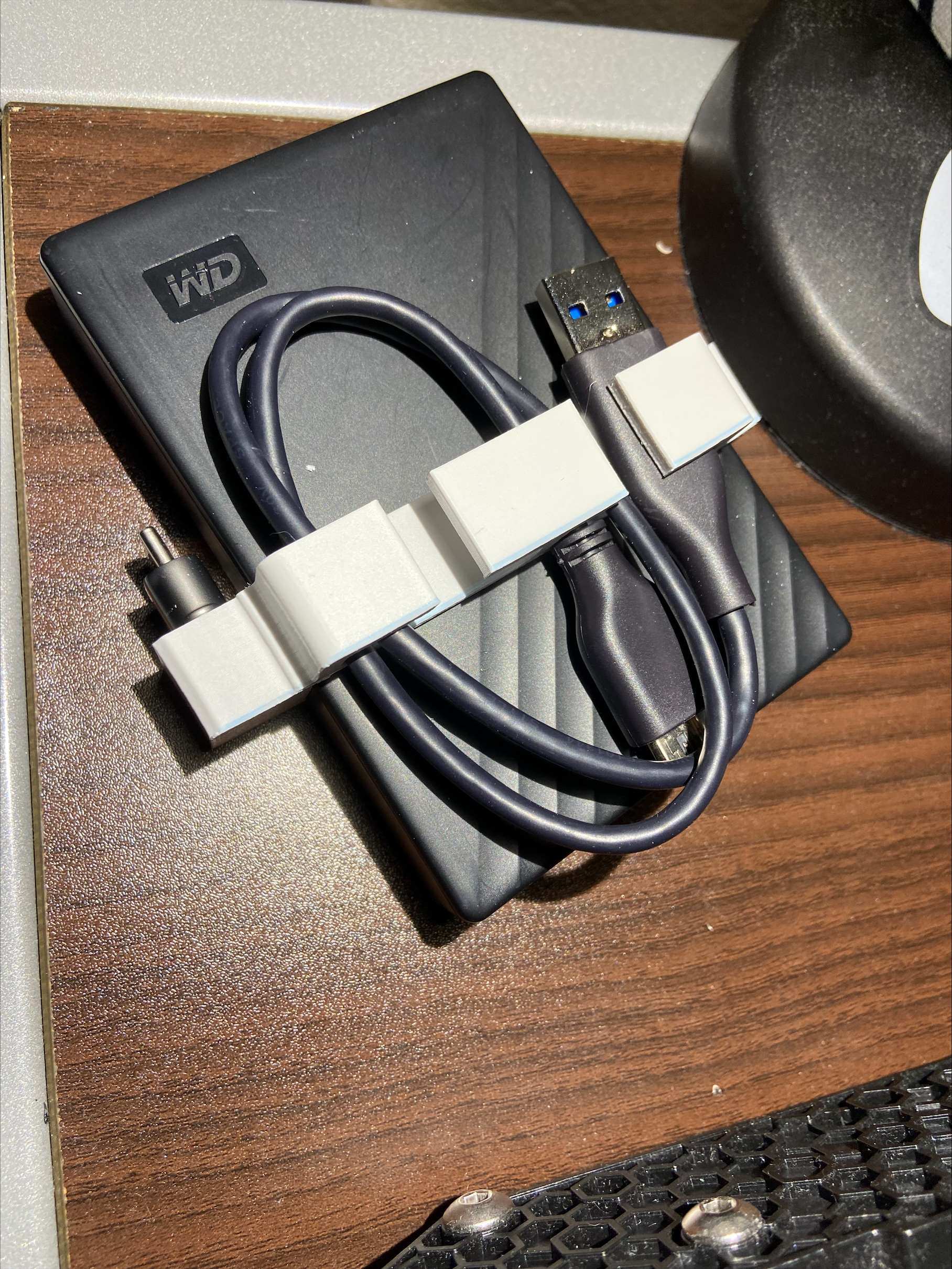 Hard Drive Cable & Adapter Clip