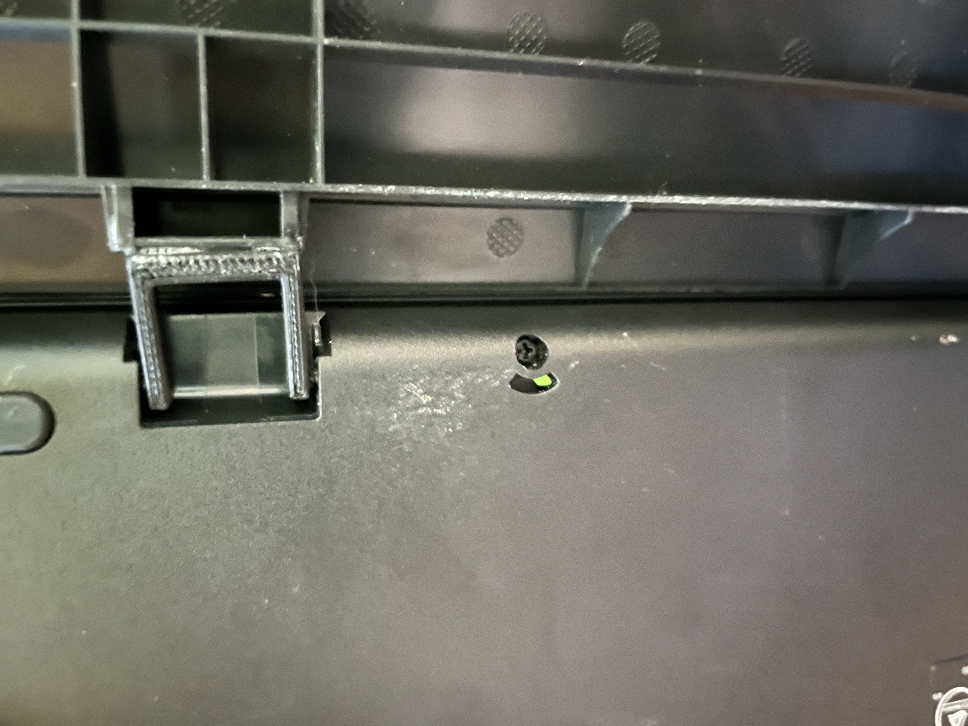Corsair K68 RBG Wrist rest fix