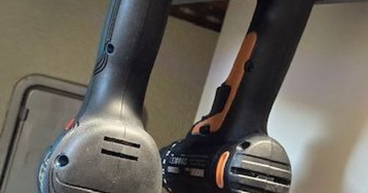 Bosch Professional cordless screwdriver holder by 3DPrintsBF Download