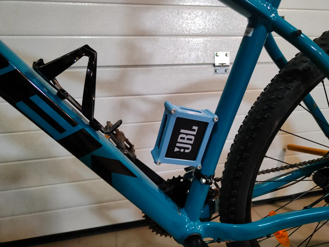 Jbl best sale bike mount