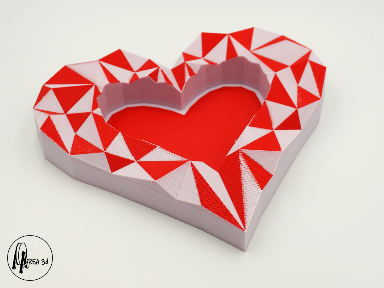 Miniatura 2 do modelo 3D Low poly heart plate