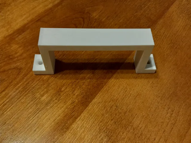 Handle bracket