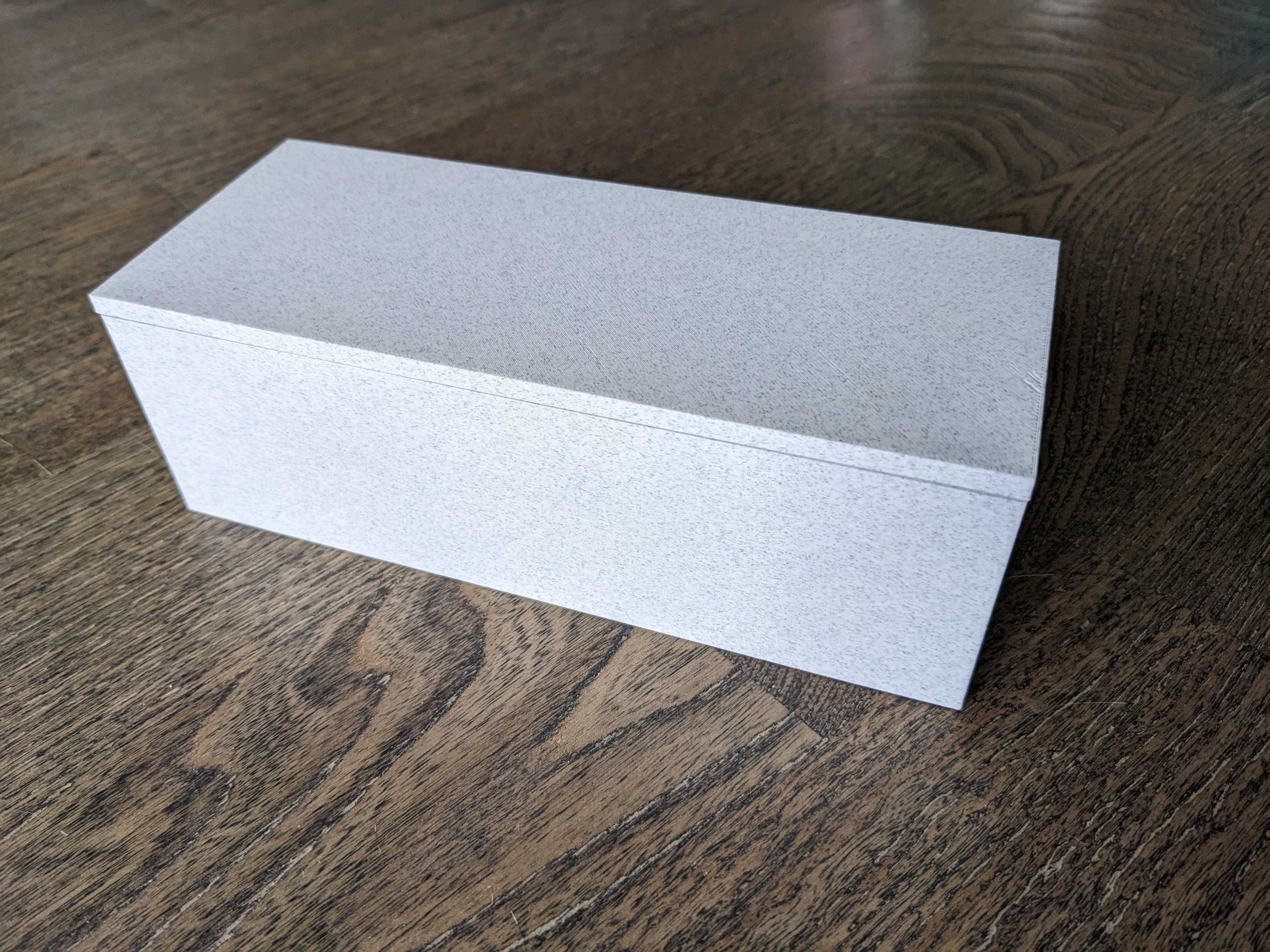 Miniatura 2 do modelo 3D Integrated Dice Box and Tower