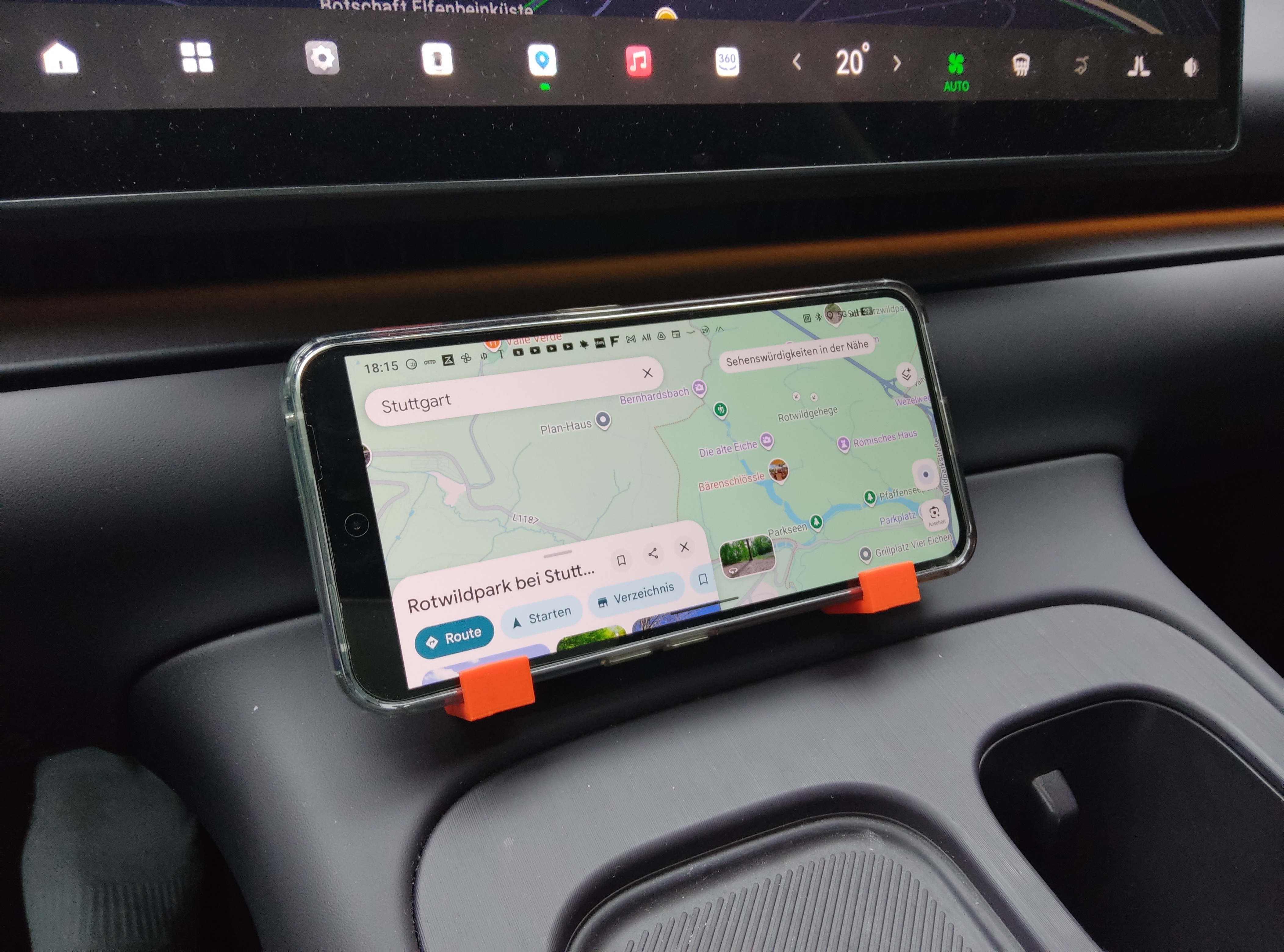 Basic Phone Holder for Leapmotor C10 (Model 2025) 3D model