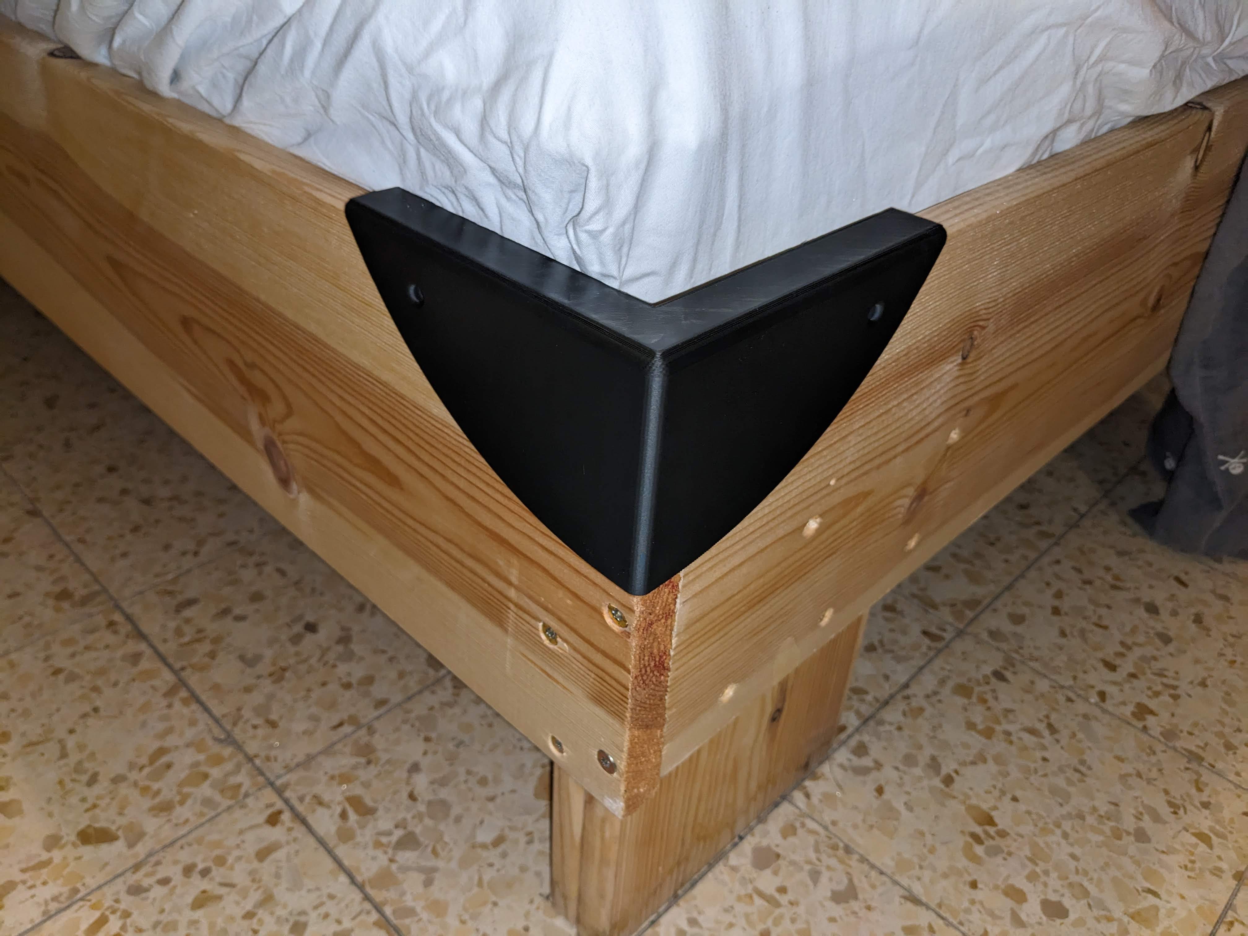 Bed Frame corner cover by Tzvi Bar Schumert Download free STL