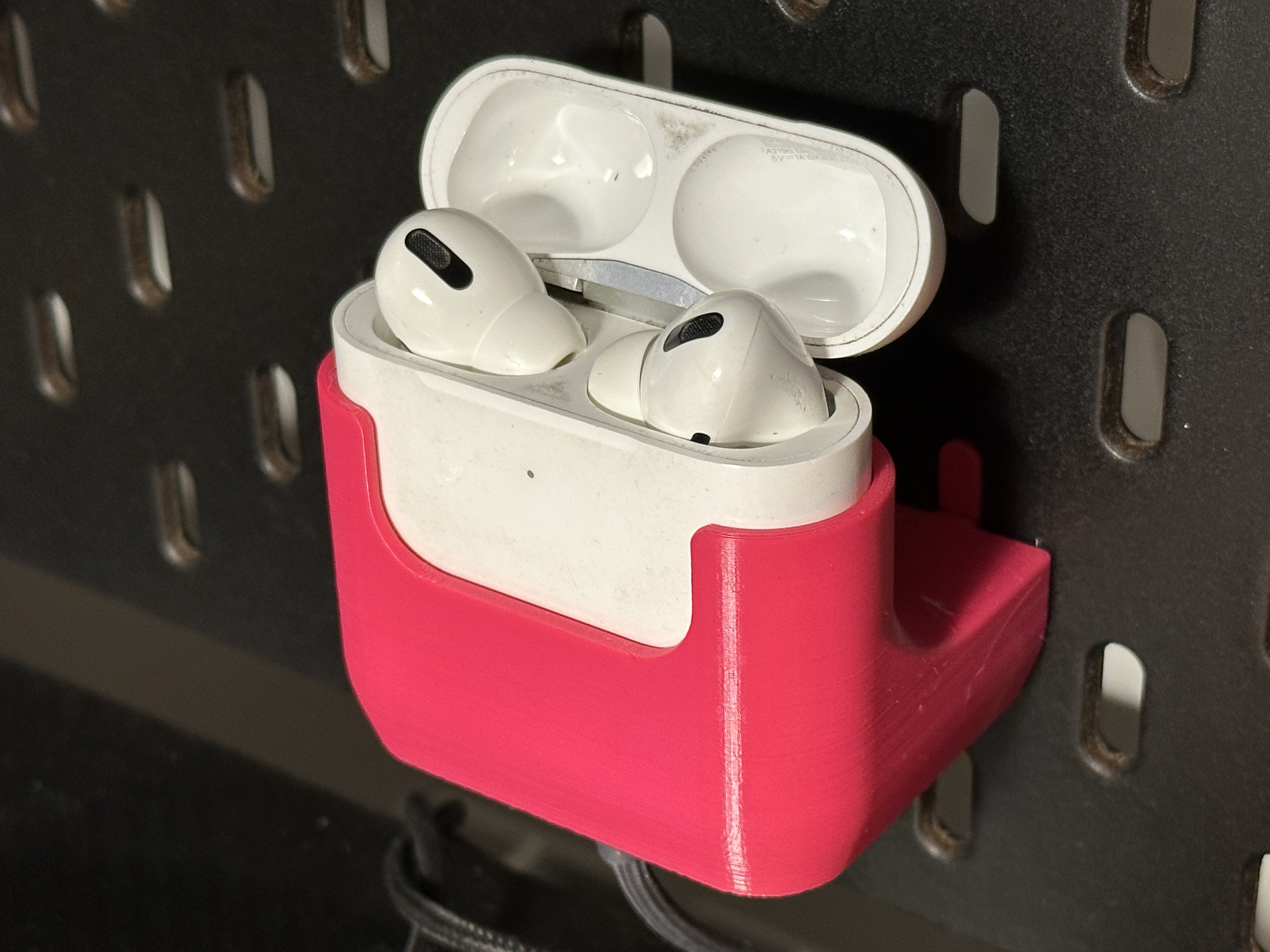 Briana Smith Nudeairpods Pro Chirping Sound - bhau1e3
