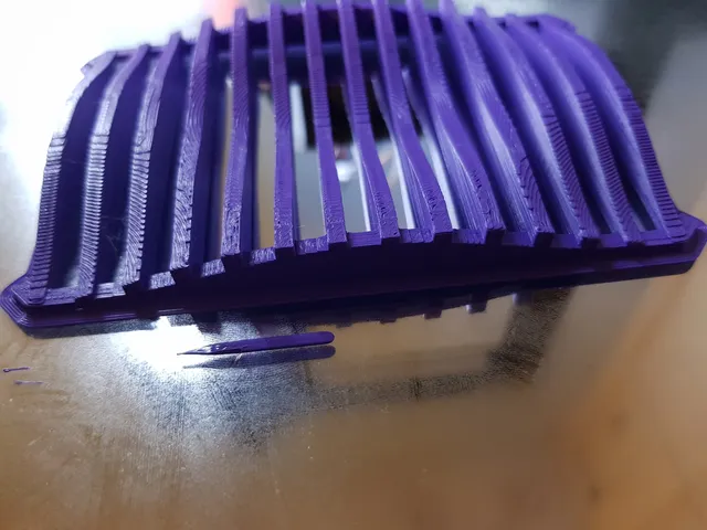 Solid sidewall soap platform
