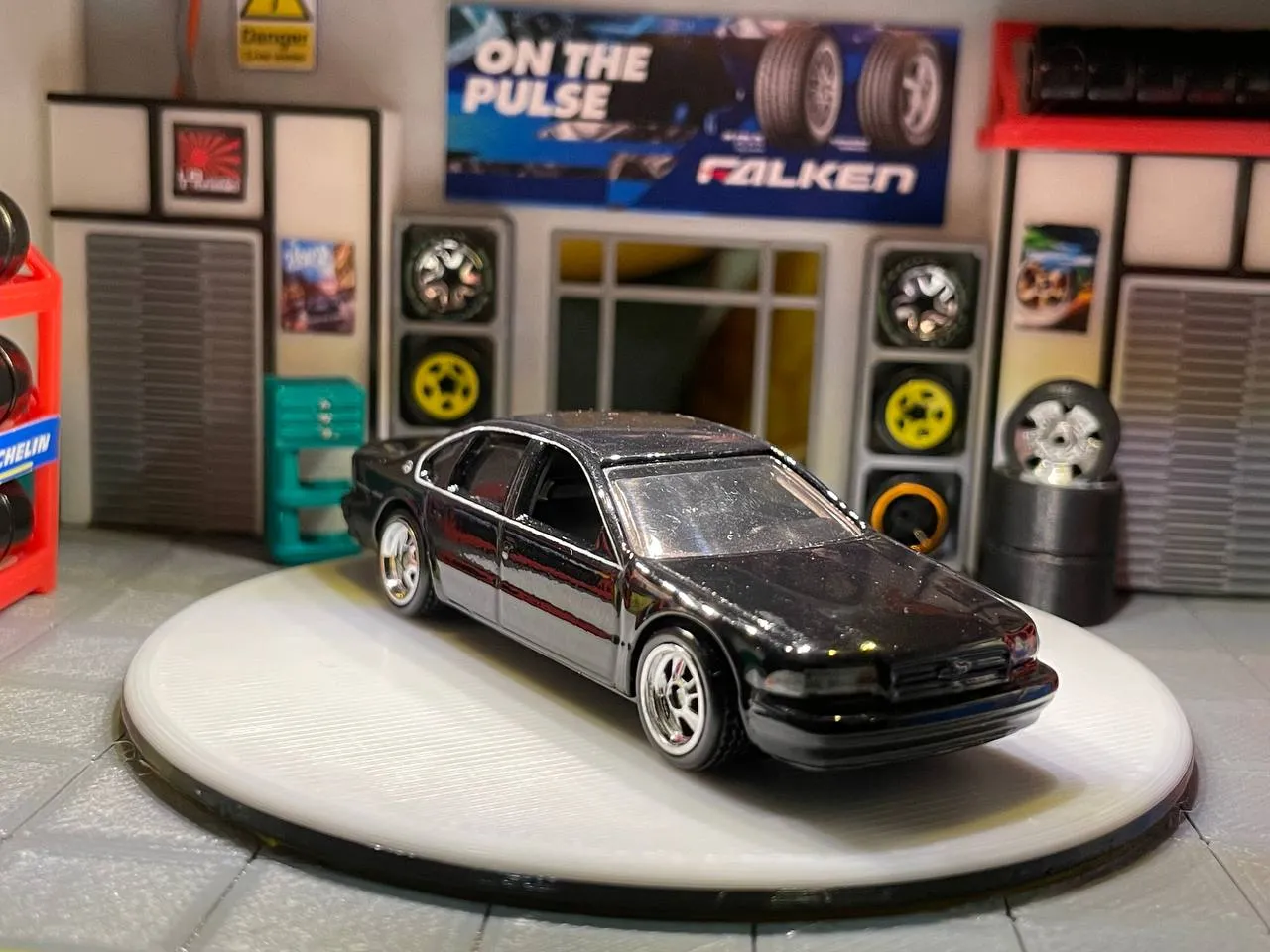 Need for Speed Underground 2 Garage Turntable by GigaPenguin, Download  free STL model