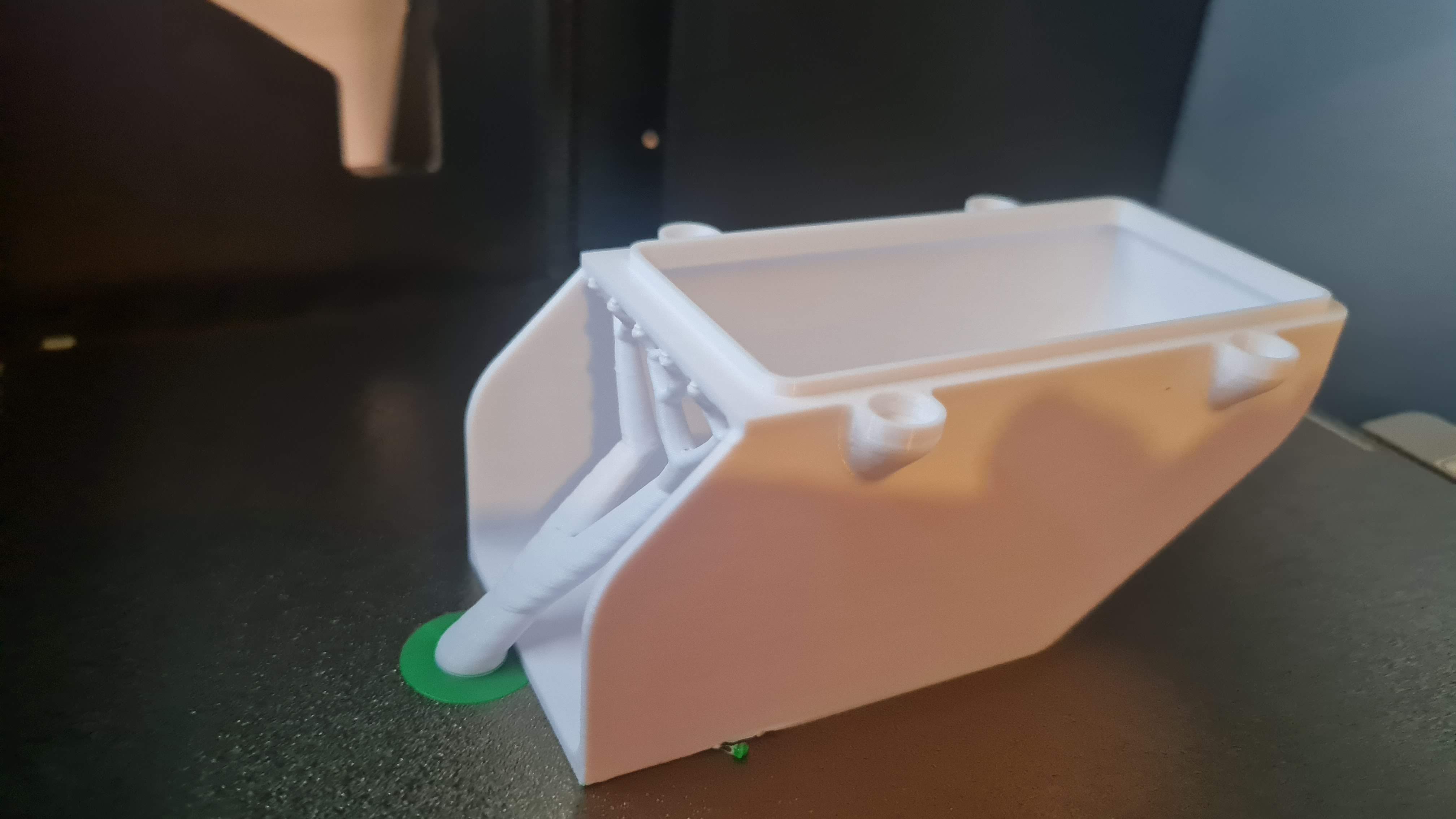 Bambulabs Poop Chute remix for 8mm magnets and 6cm bin width